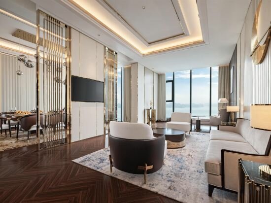 Presidential Suite With Bay View