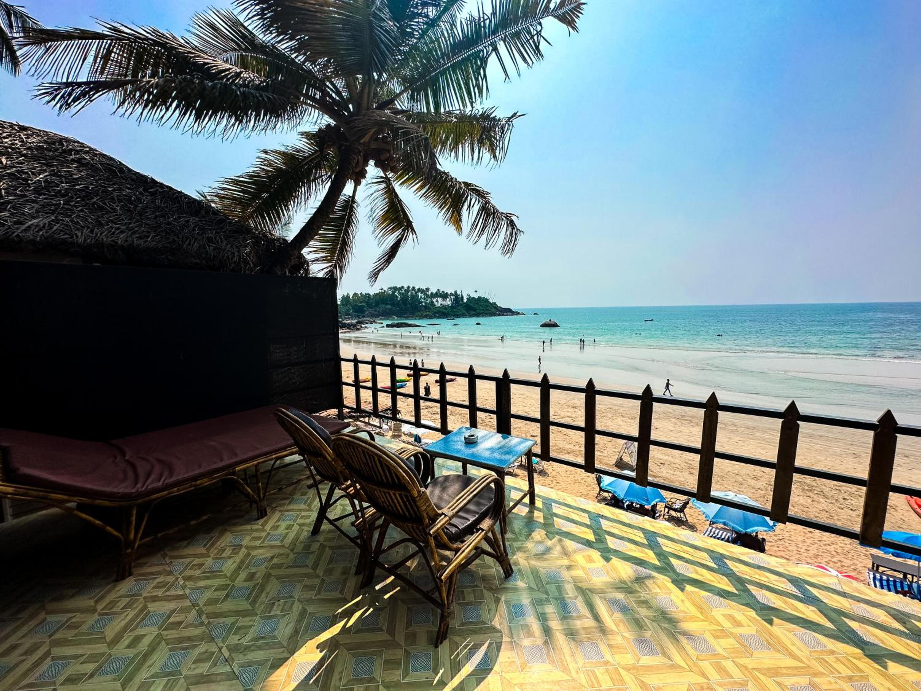 Deluxe Double room with Balcony and Sea View- First floor