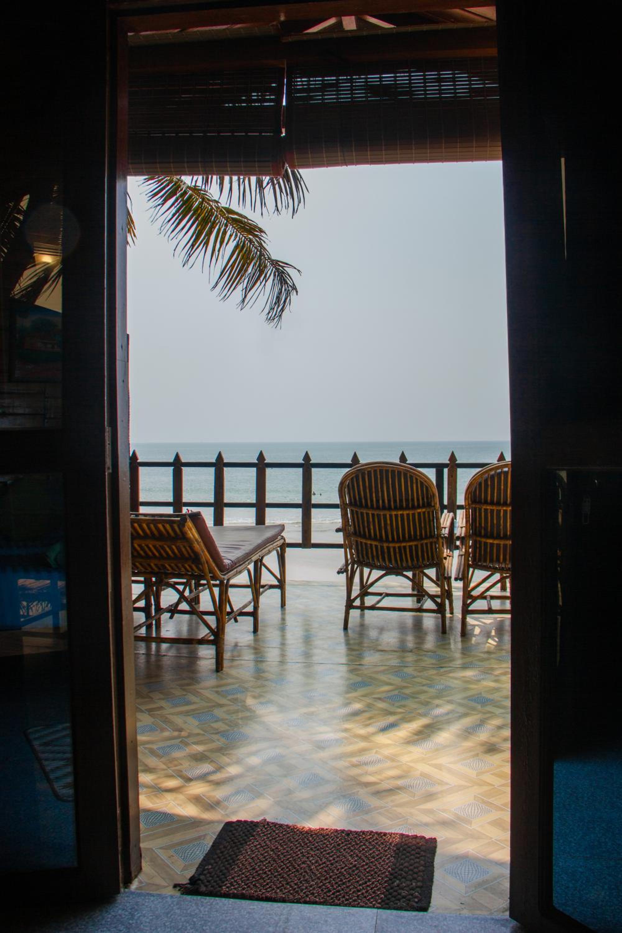 Deluxe Double room with Balcony and Sea View- First floor