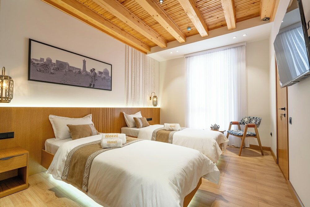 Twin Room, Balcony, City View