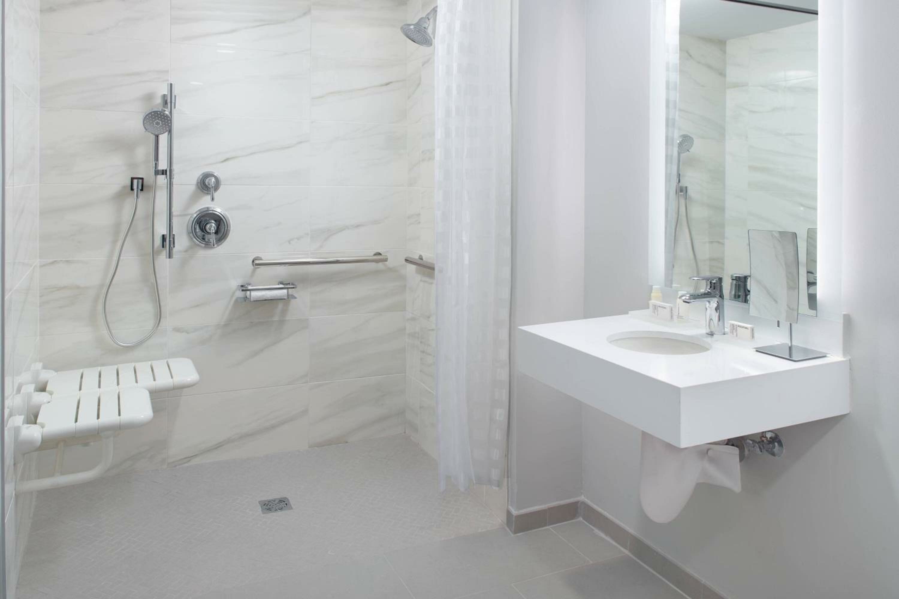 King Room - Hearing Accessible