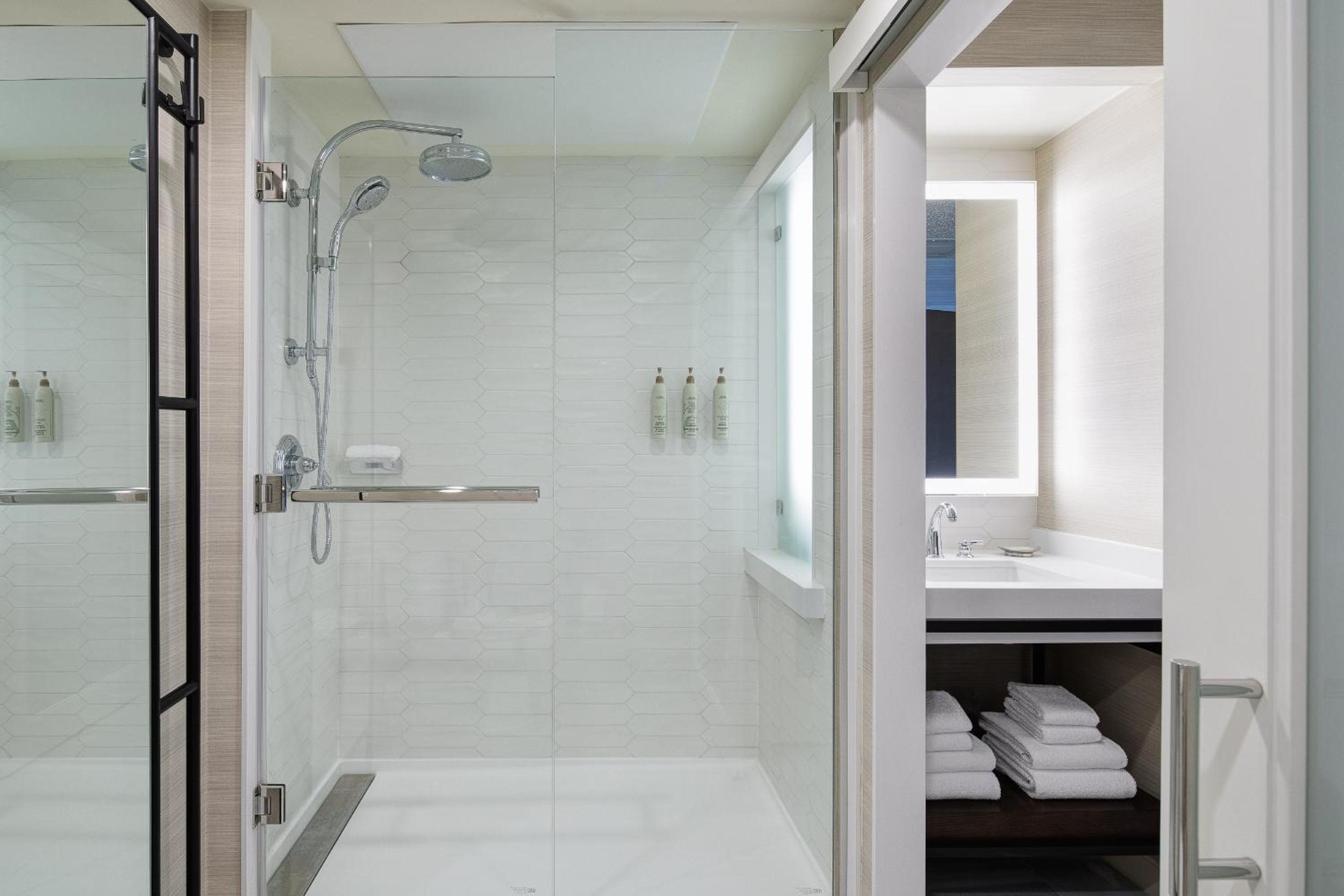 King Suite with Sofa Bed and Adapted Tub - Mobility and Hearing Accessible