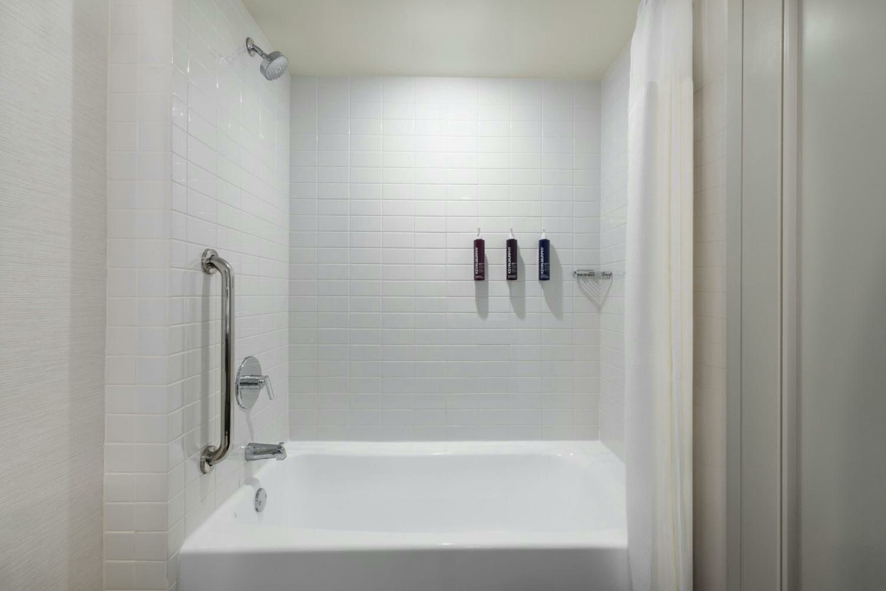 Double Room with Two Double Beds - Hearing Accessible