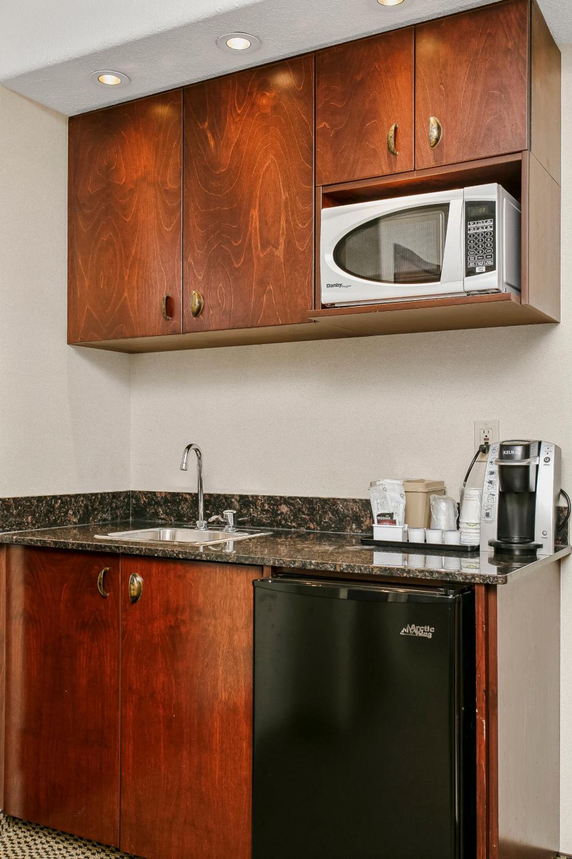 King Suite with Jetted Tub