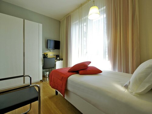 Accessible Room в Hotel Mercure Milano Solari 