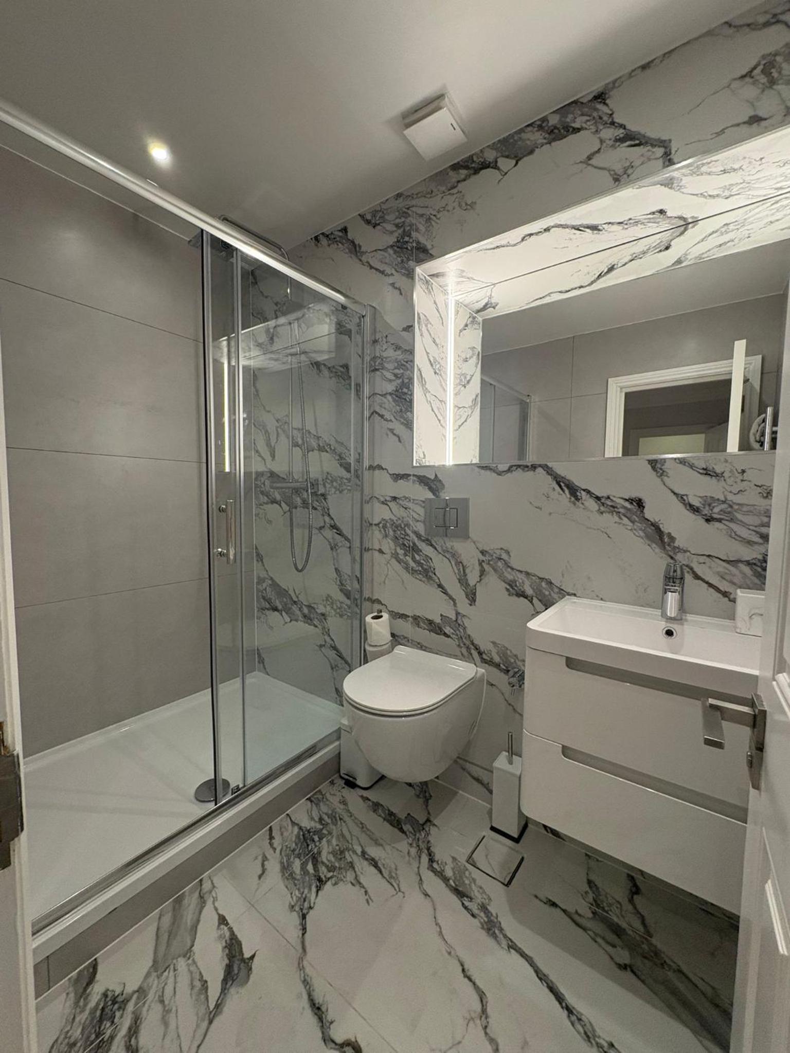 One-Bedroom Apartment - Annex