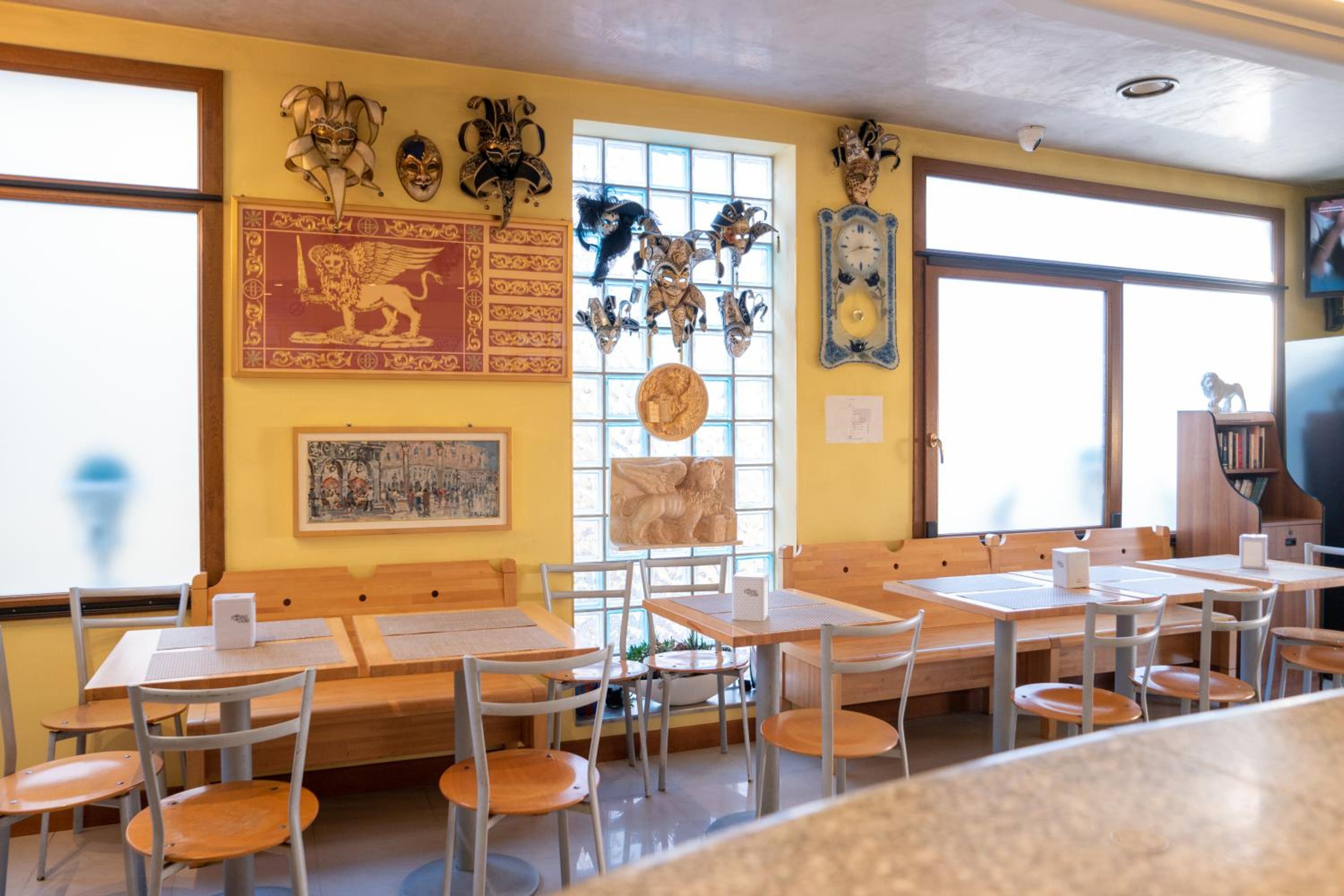 Quadruple Room with Private Bathroom