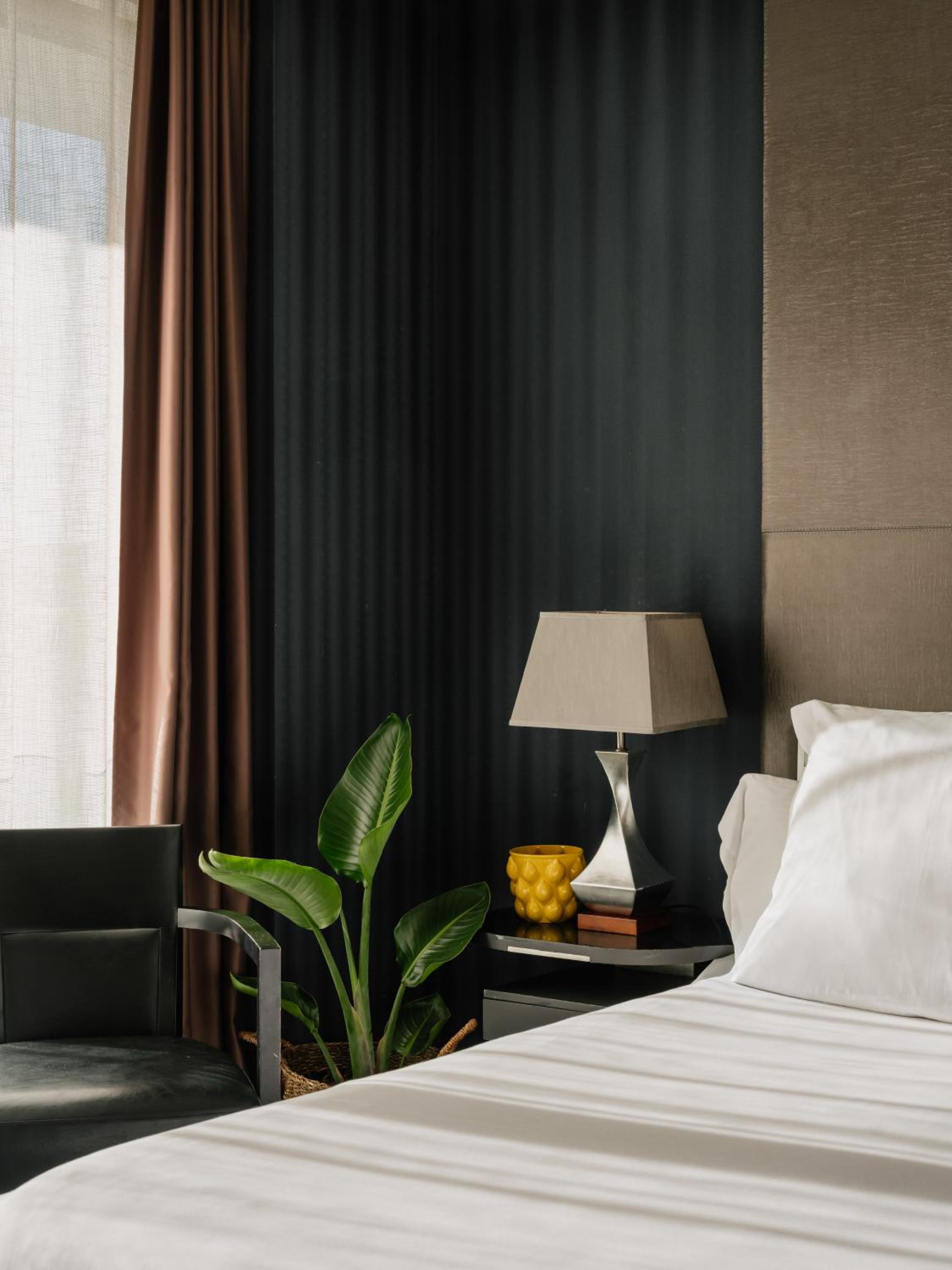 Deluxe Extra Room