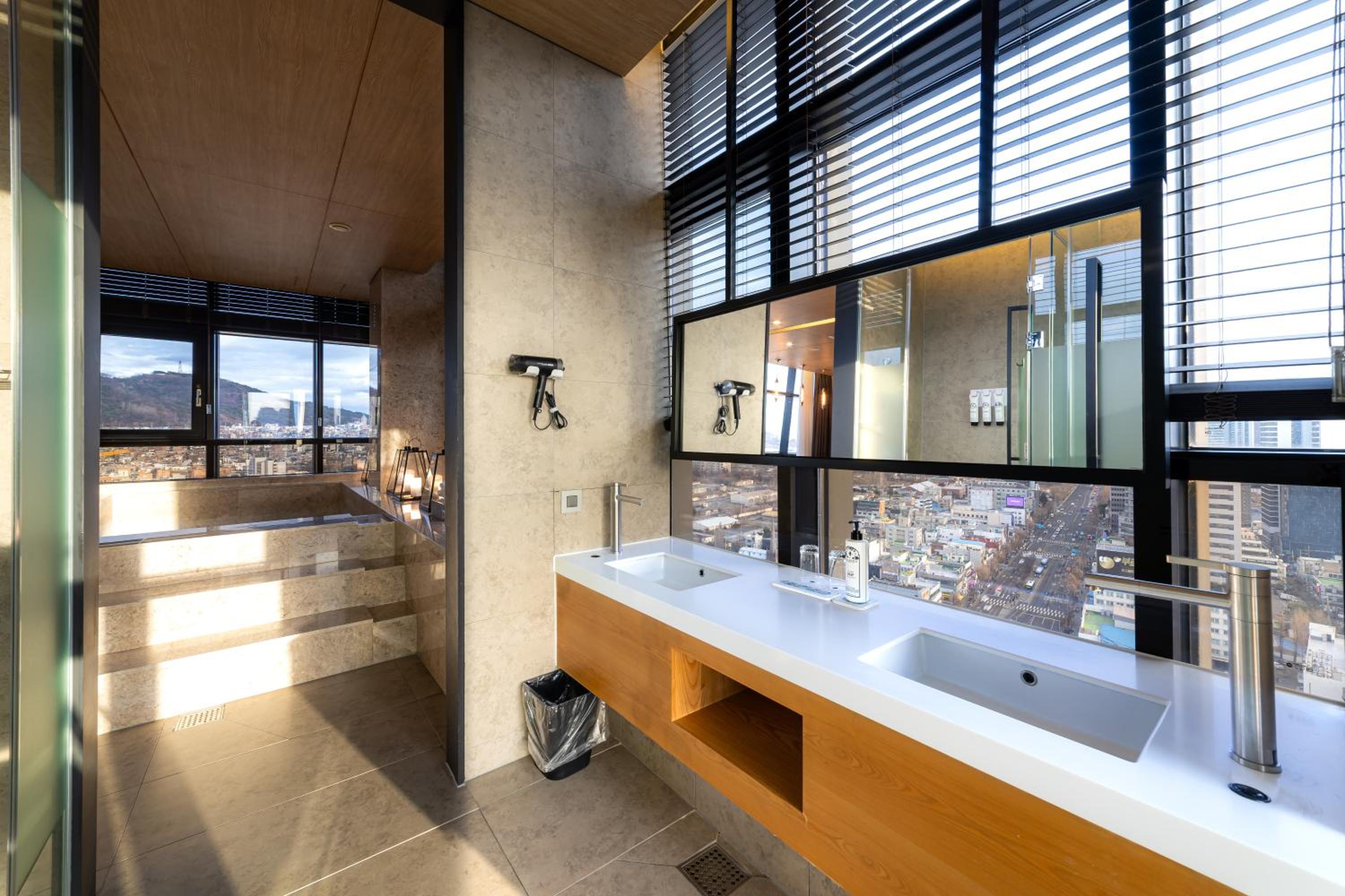 Designers Suite - B type