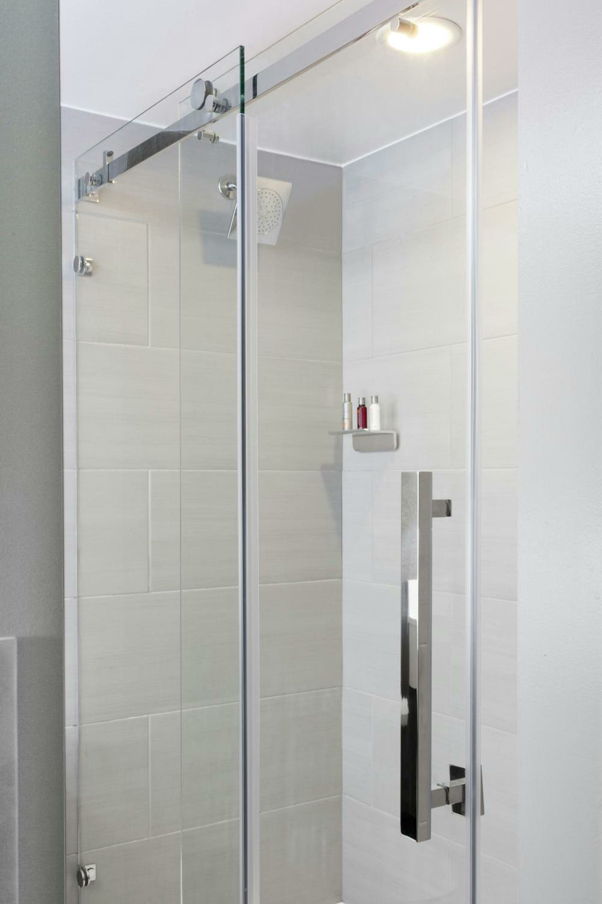 King Room with Sofa Bed - Hearing Accessible