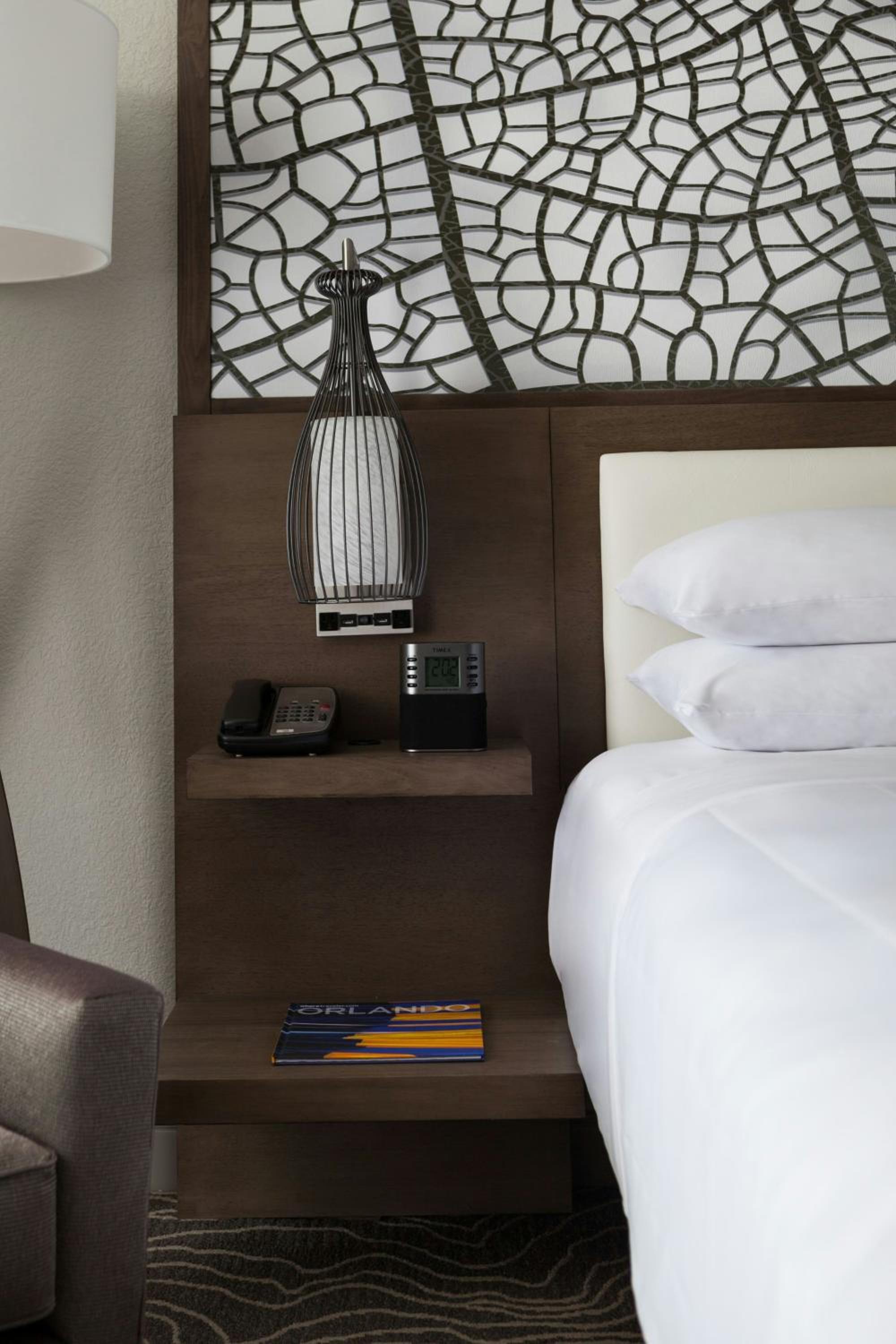 King Room with Sofa Bed - Hearing Accessible