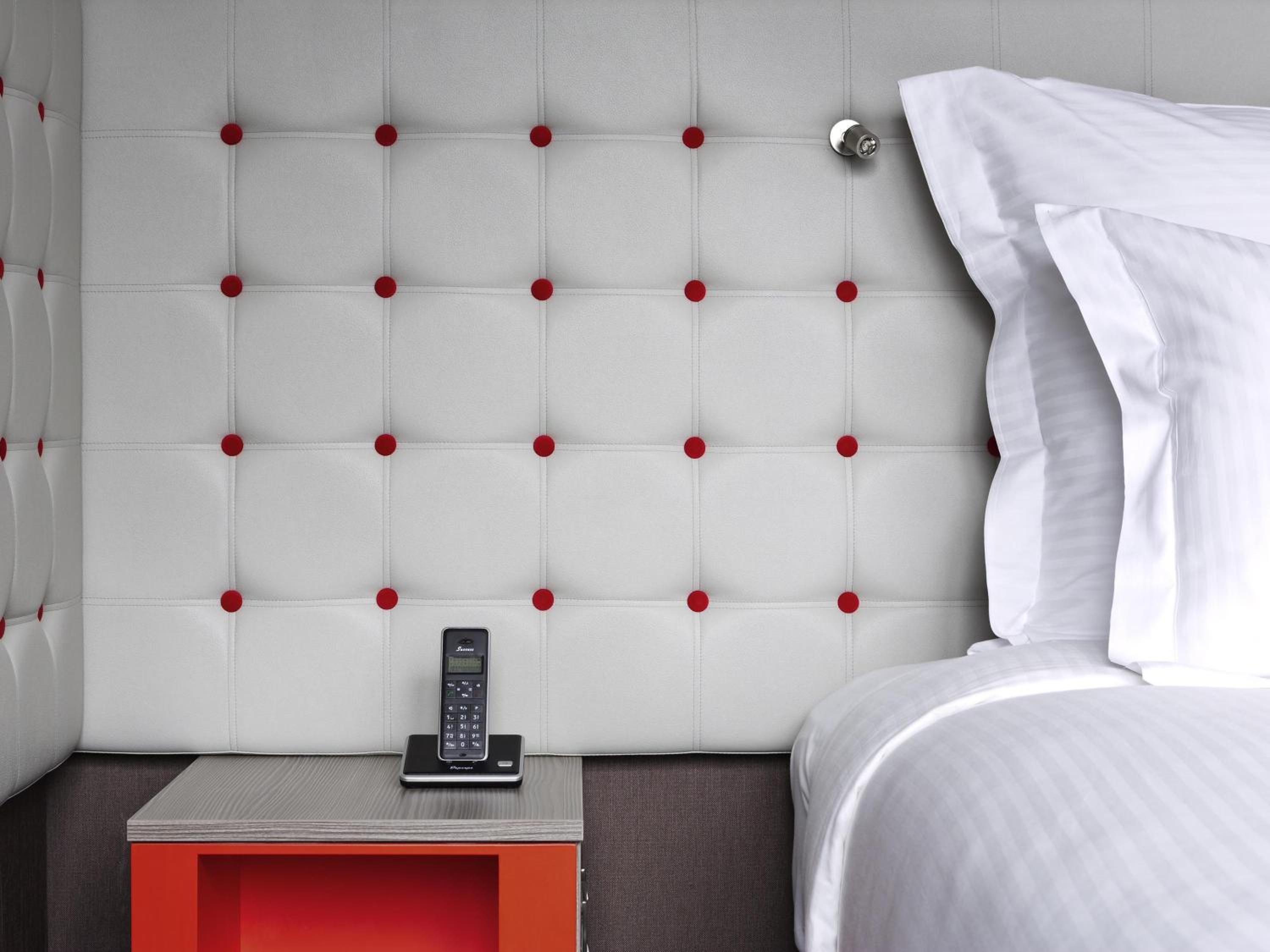 Accessible Room with Two Single Beds