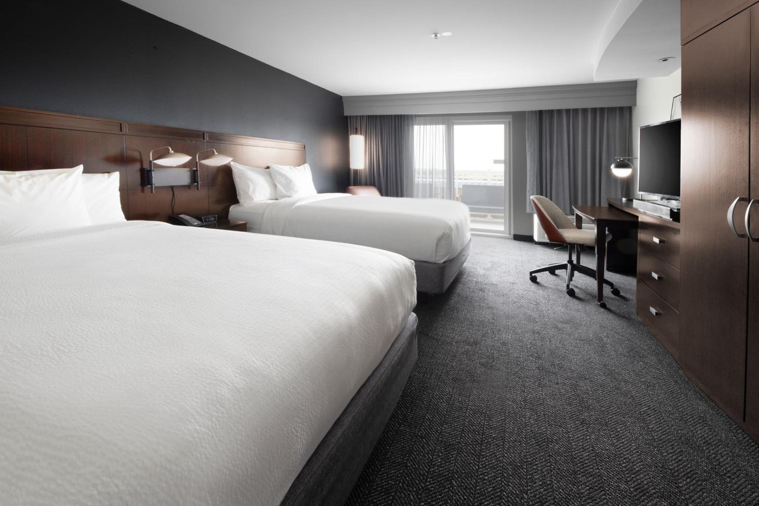 Queen Room with Two Queen Beds - Pool View