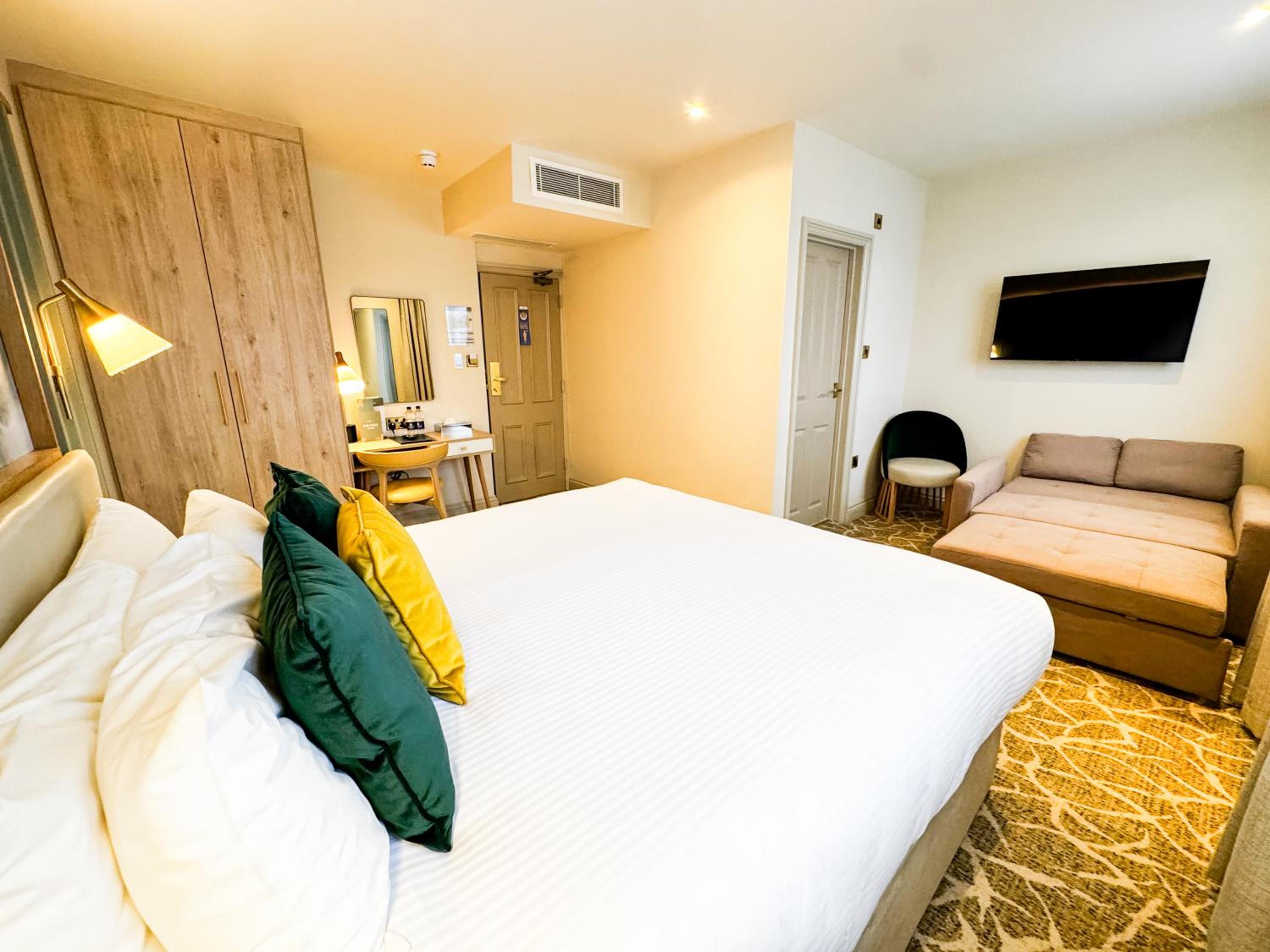 Classic Family 3 Room