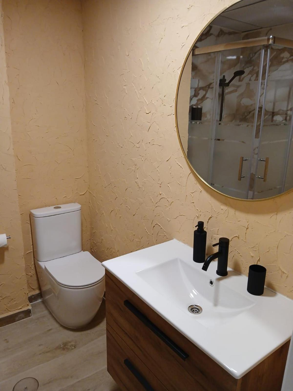 Two-Bedroom Deluxe Apartment