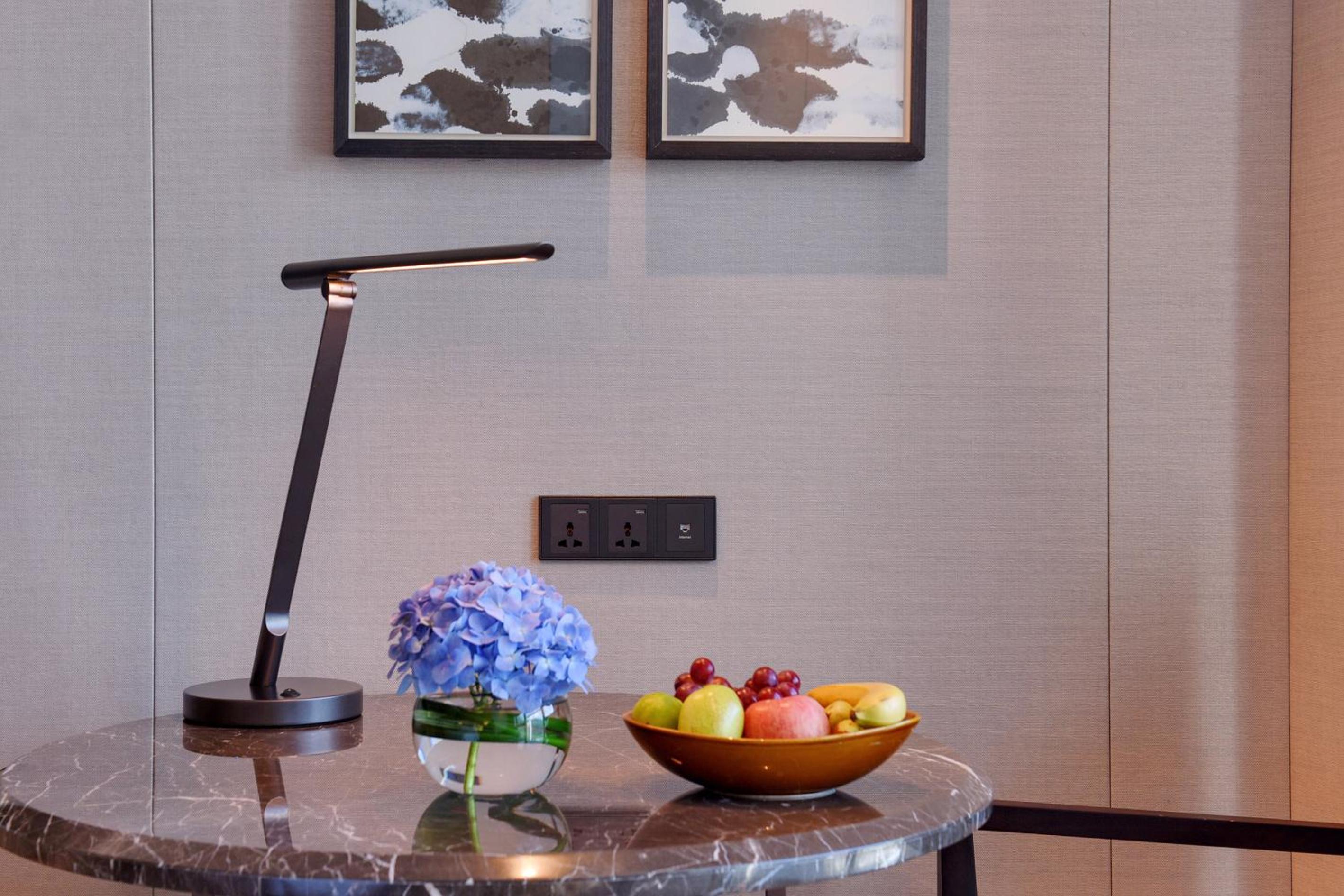 King Room with Mountain View