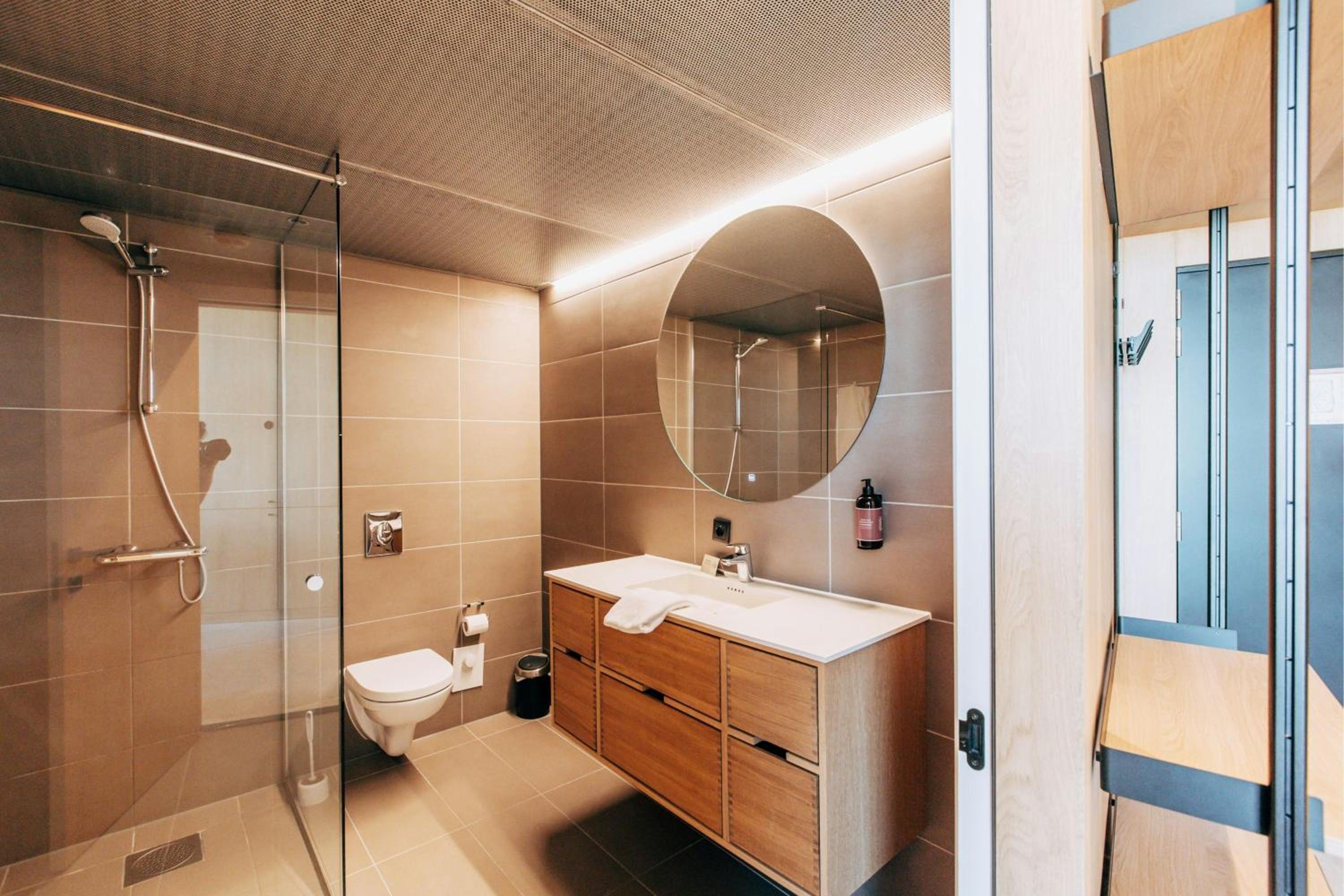 Family Studio with King and Sofa Bed - Sky View