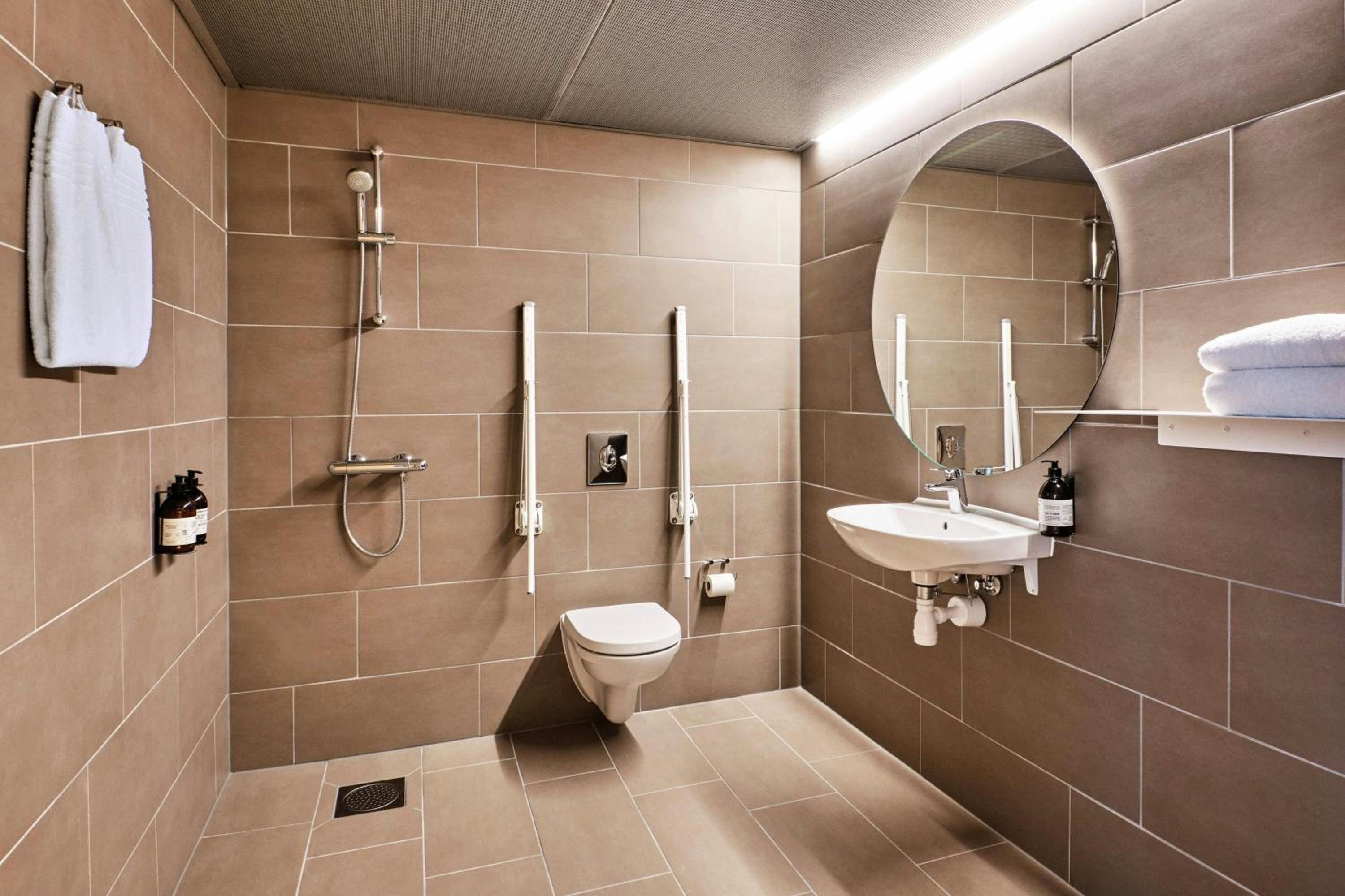 Family Studio with King and Sofa Bed - Sky View