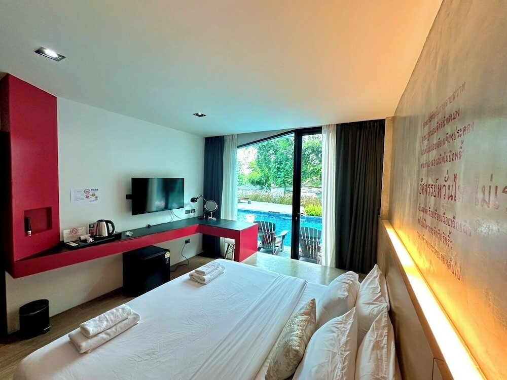 Double Room, Pool Access
