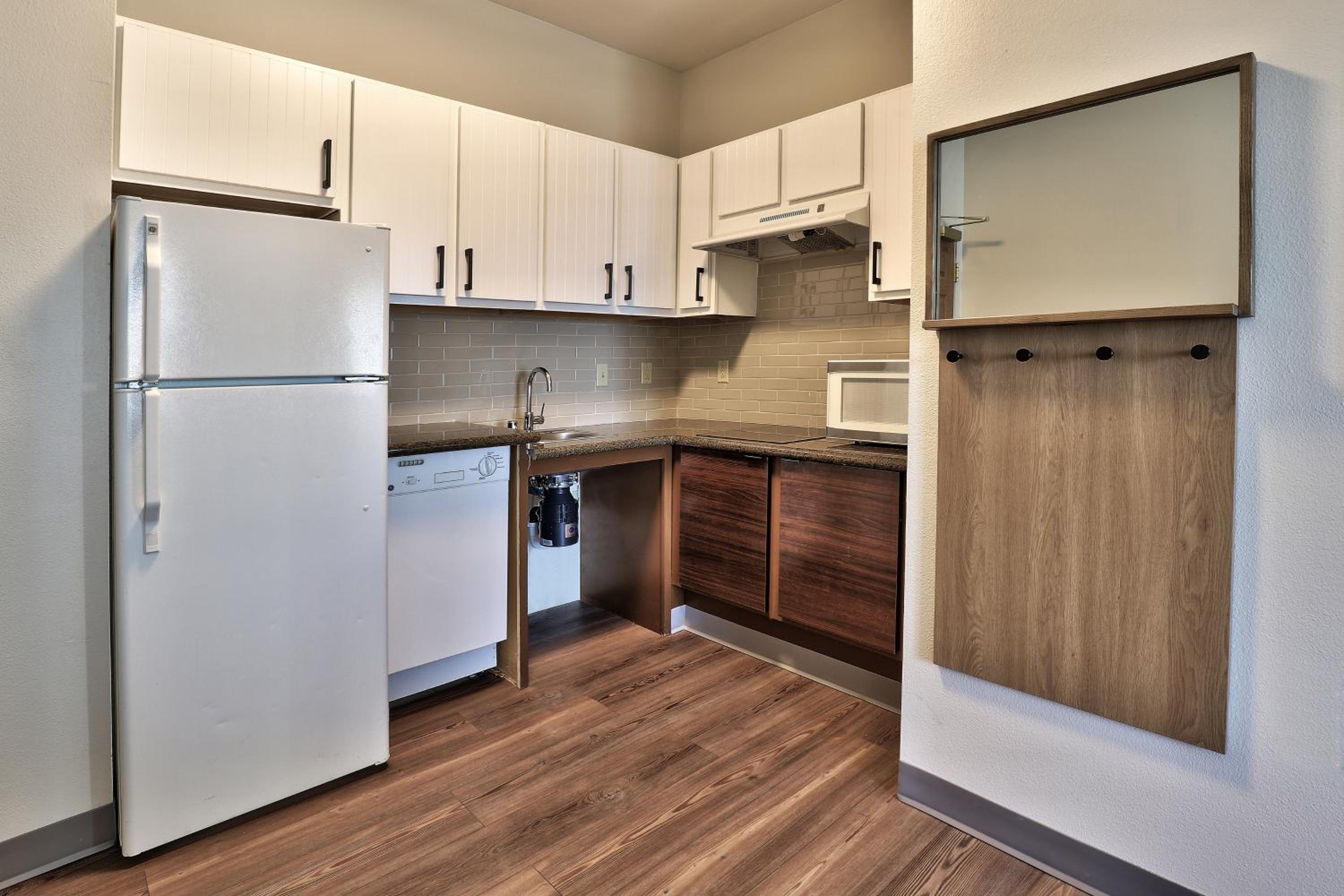 One-Bedroom King Suite with Sofa Bed - Disability Access