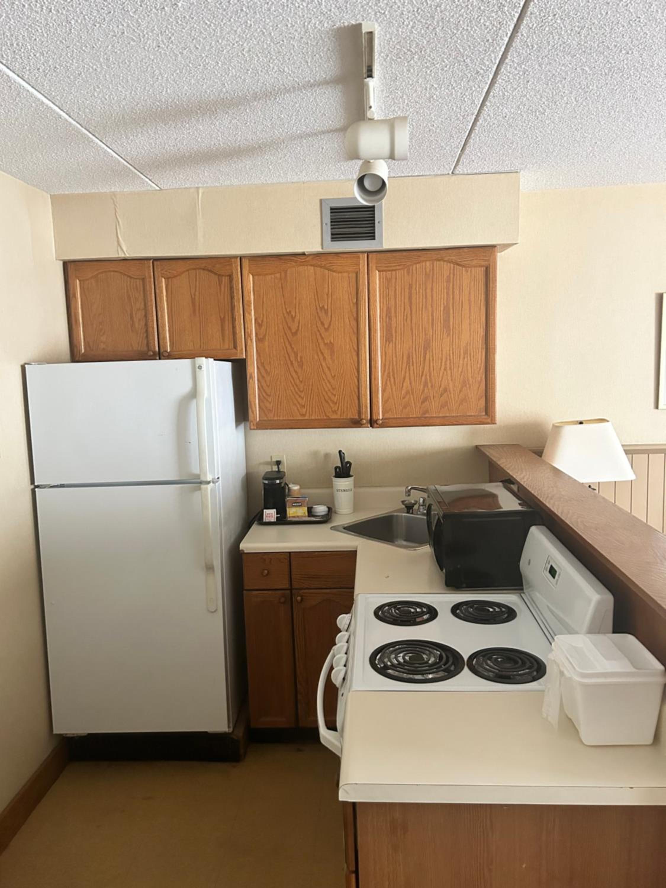 Basic Queen Studio - North building