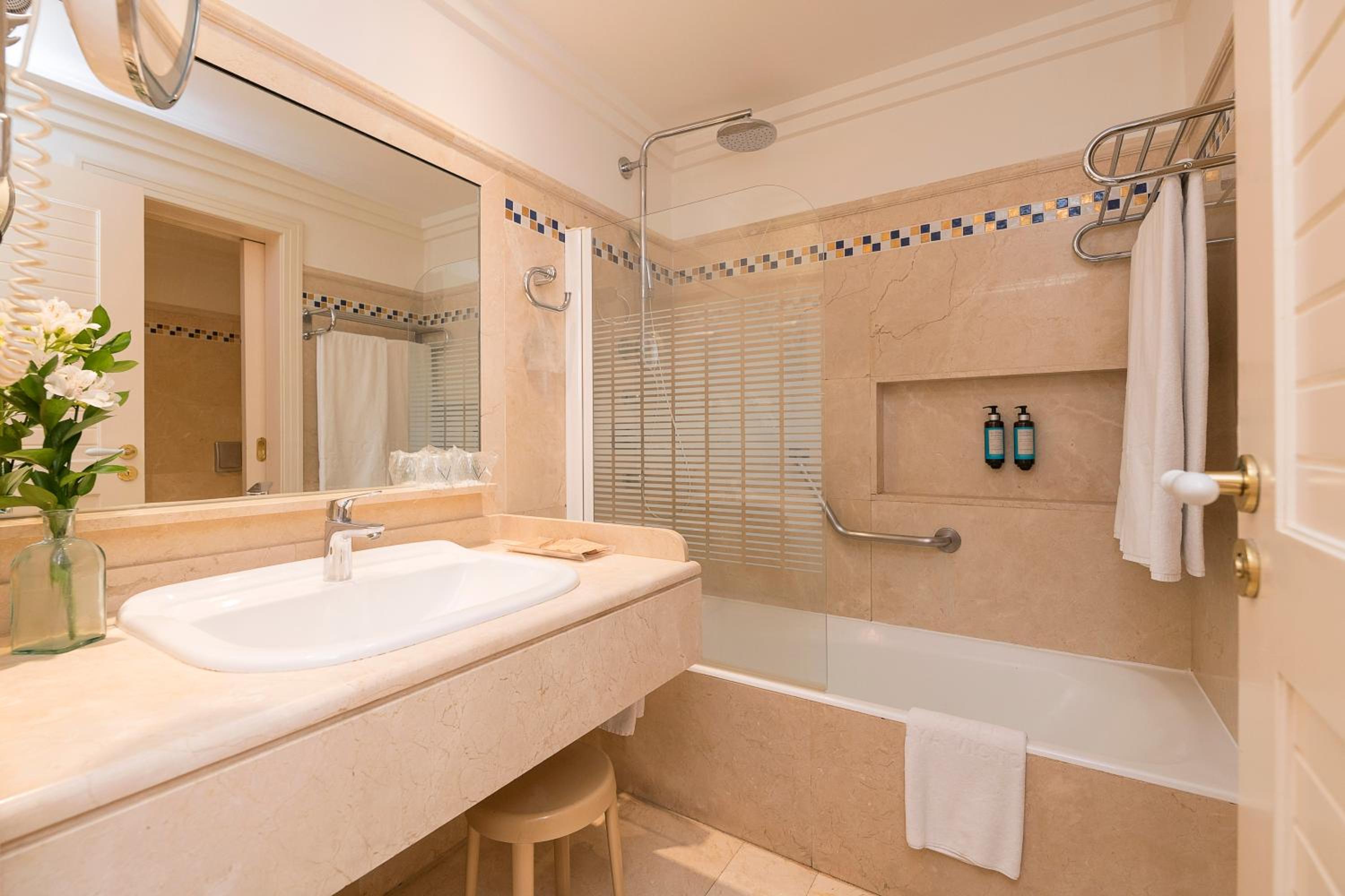 Double or Twin Room with Front Sea View and Extra Bed (2 Adults & 1child)