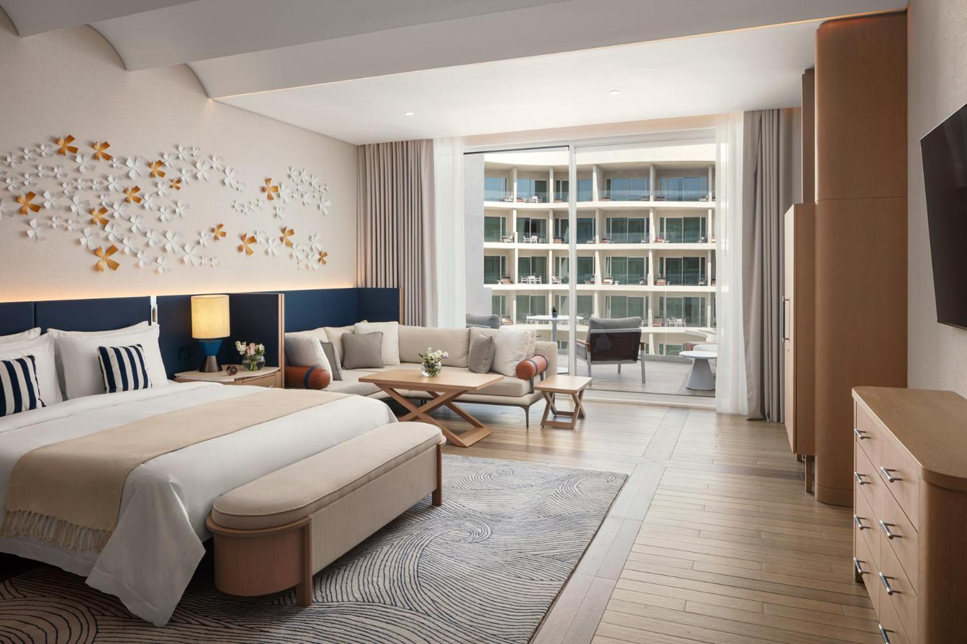 Deluxe King Room with Pool View