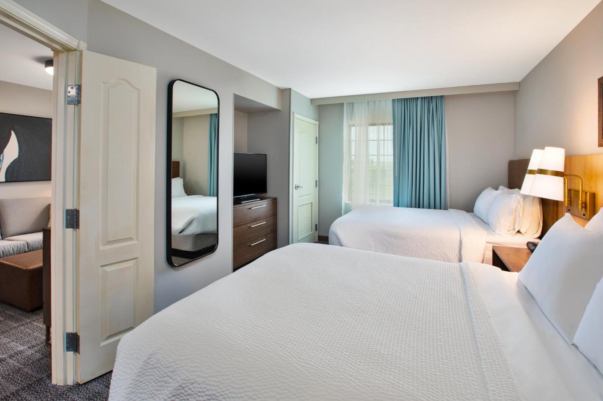 One-Bedroom Suite with Two Queen Beds