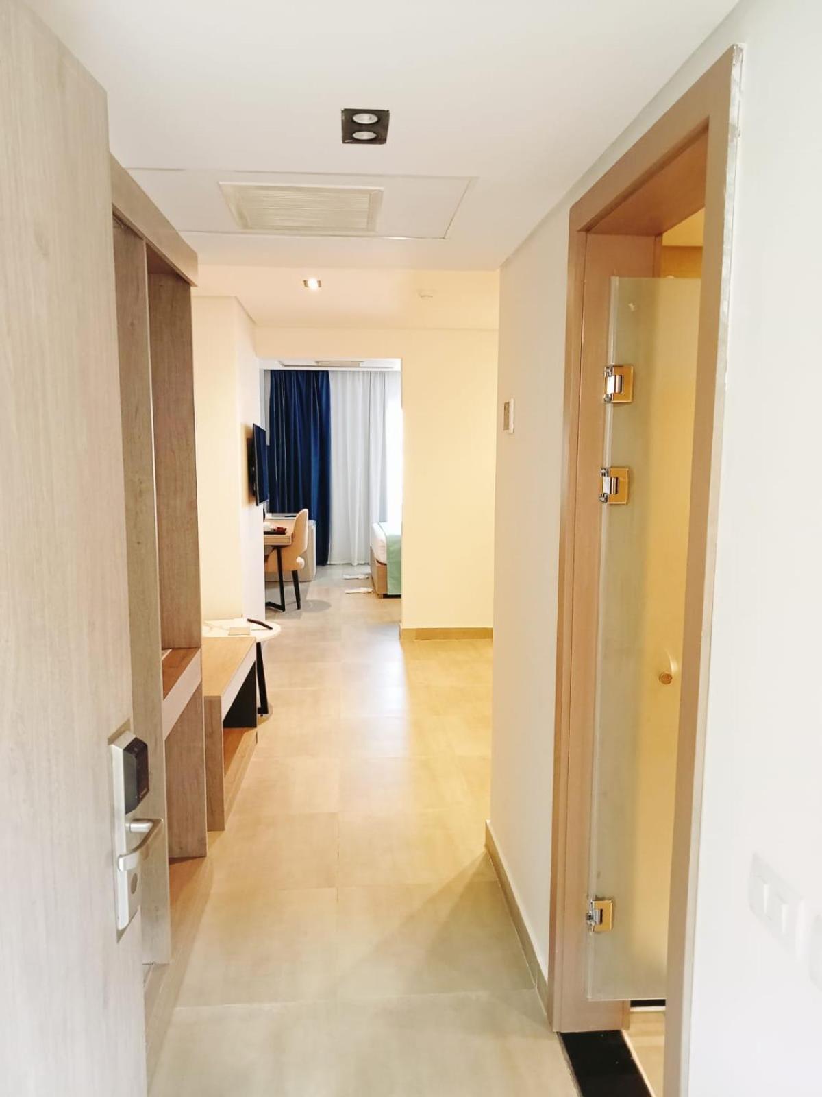 Family Bunk Bed Pool View