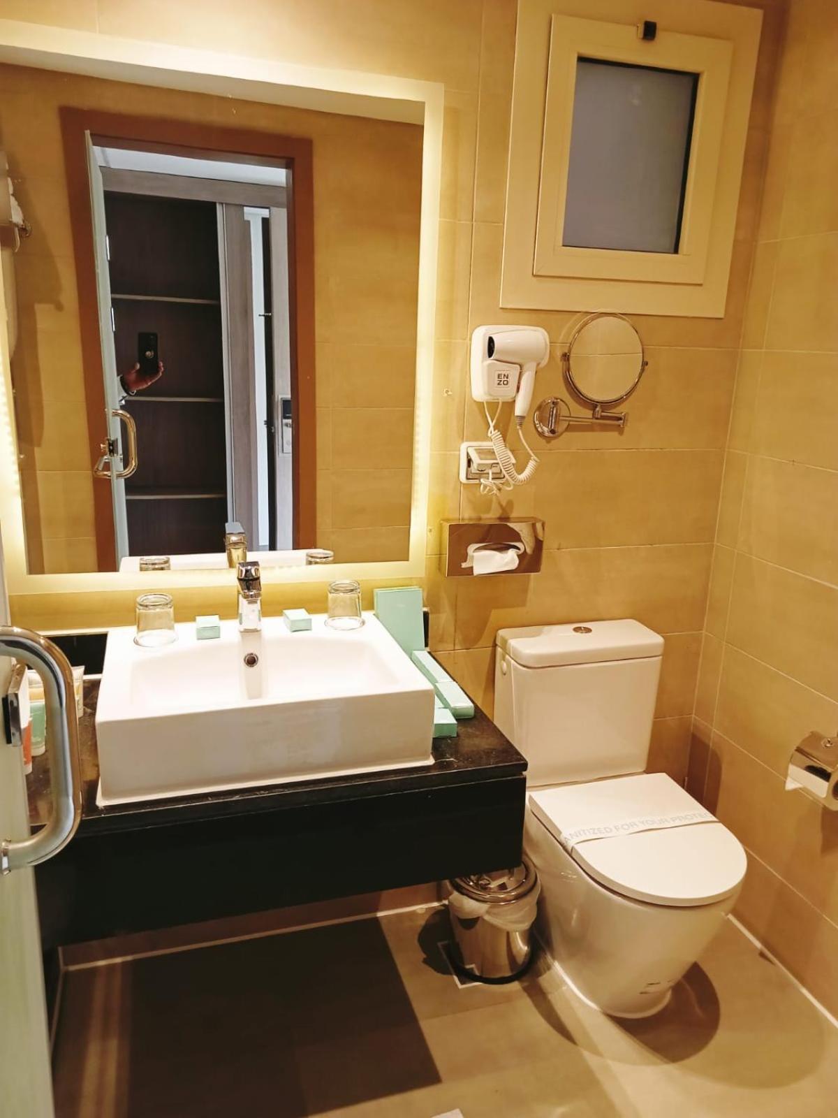 Family Bunk Bed Pool View