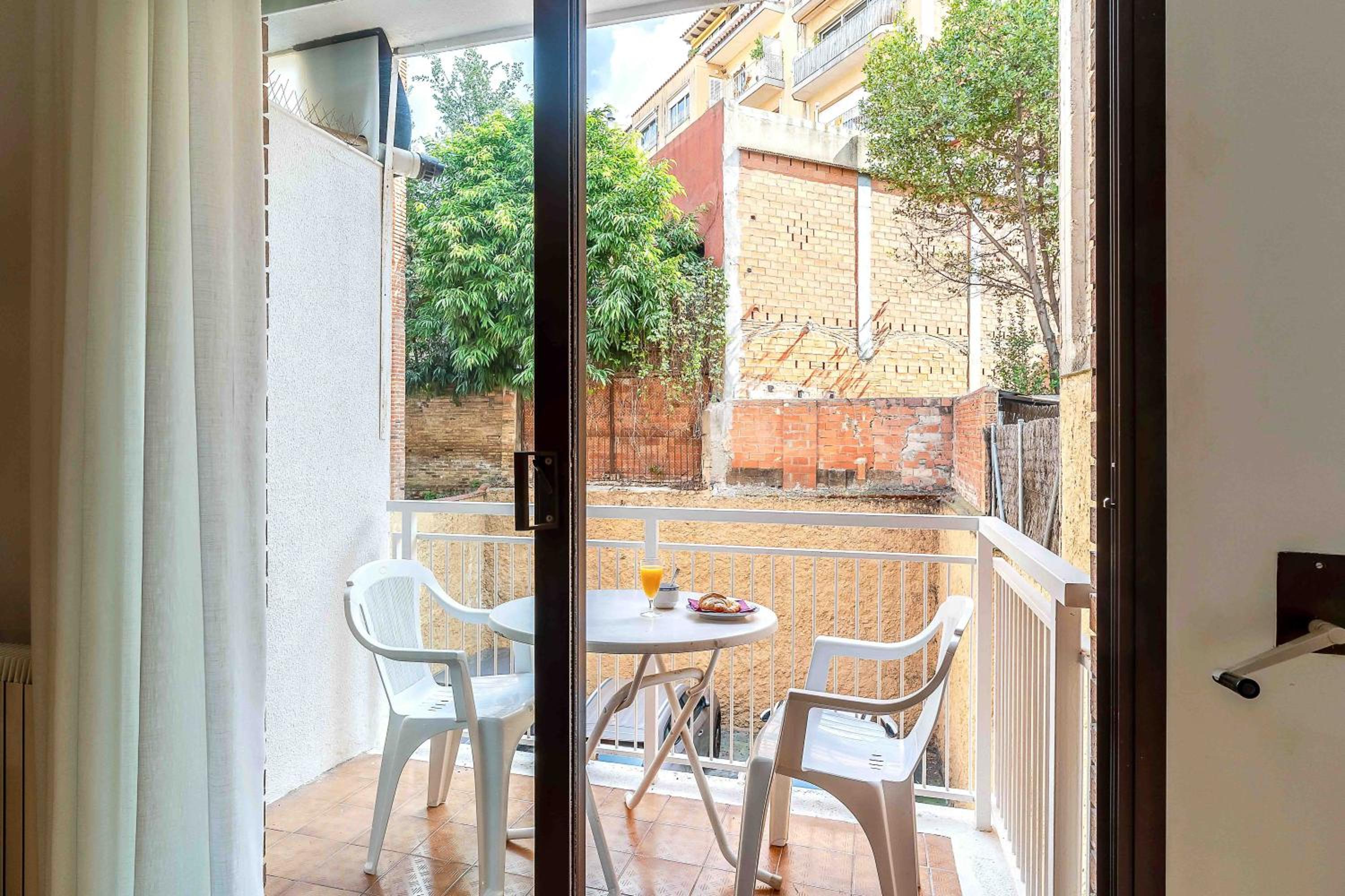 Two-Bedroom Apartment (4 Adults) - Top Floor without Elevator