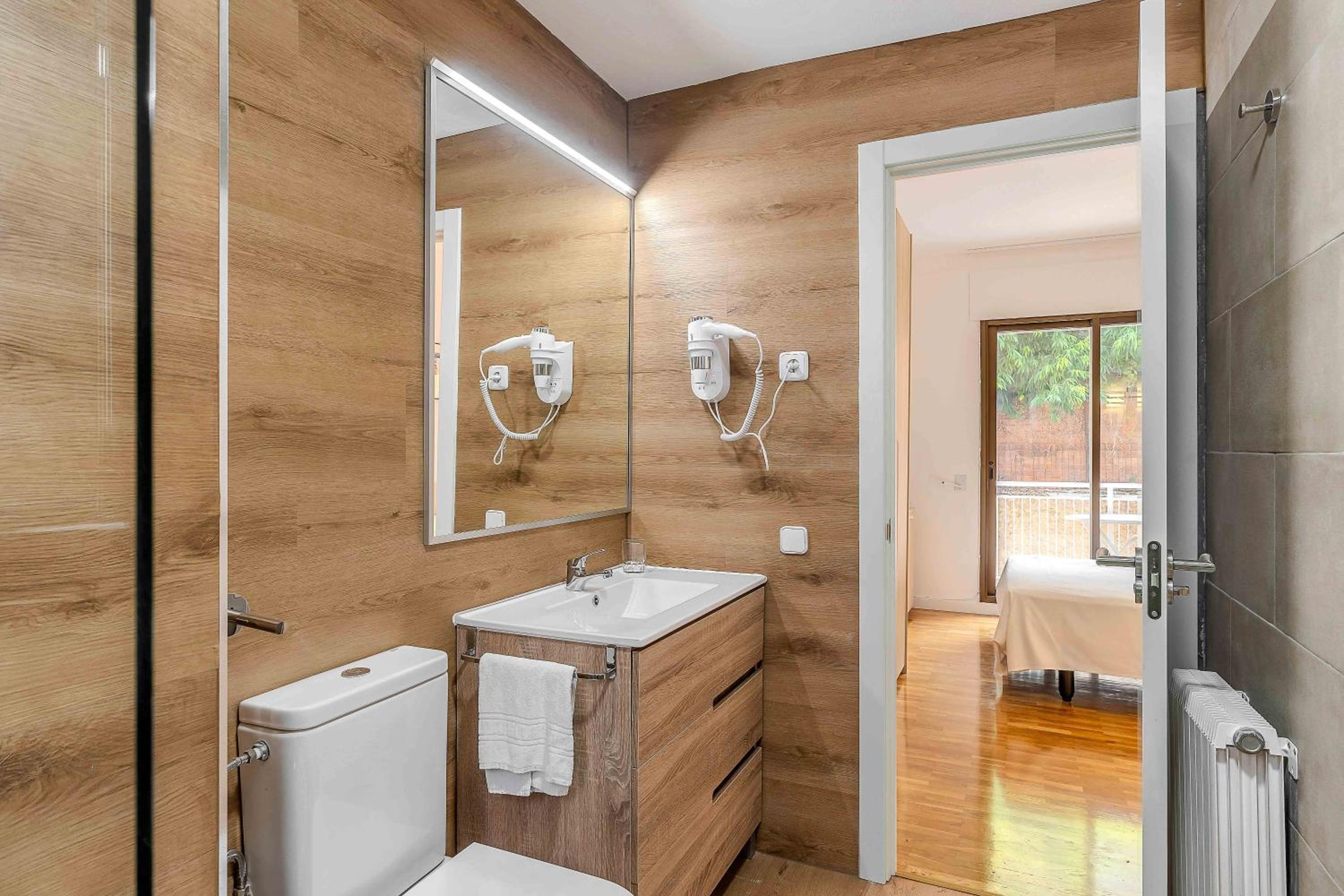 Two-Bedroom Apartment (4 Adults) - Top Floor without Elevator