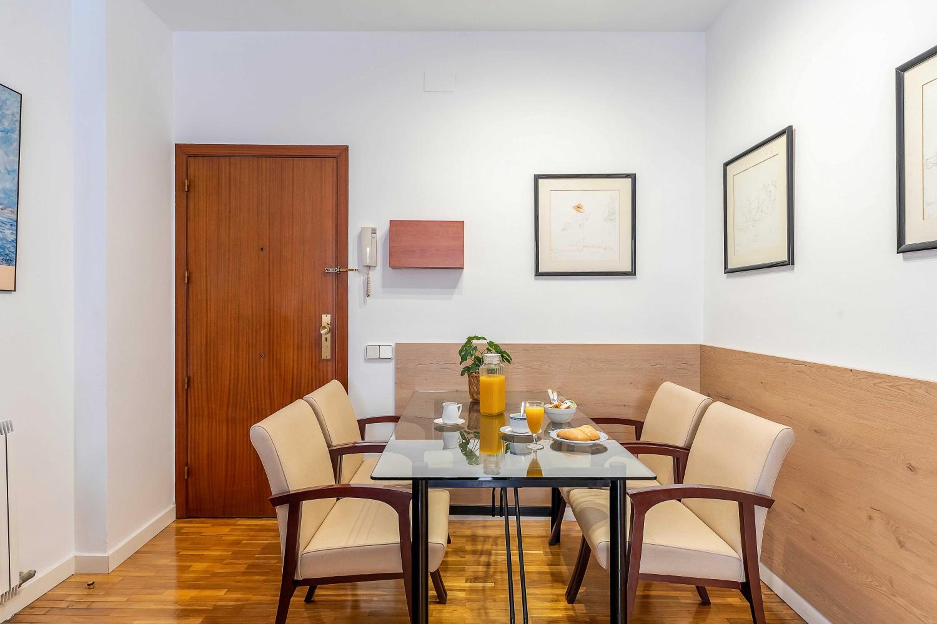 Two-Bedroom Apartment (4 Adults) - Top Floor without Elevator