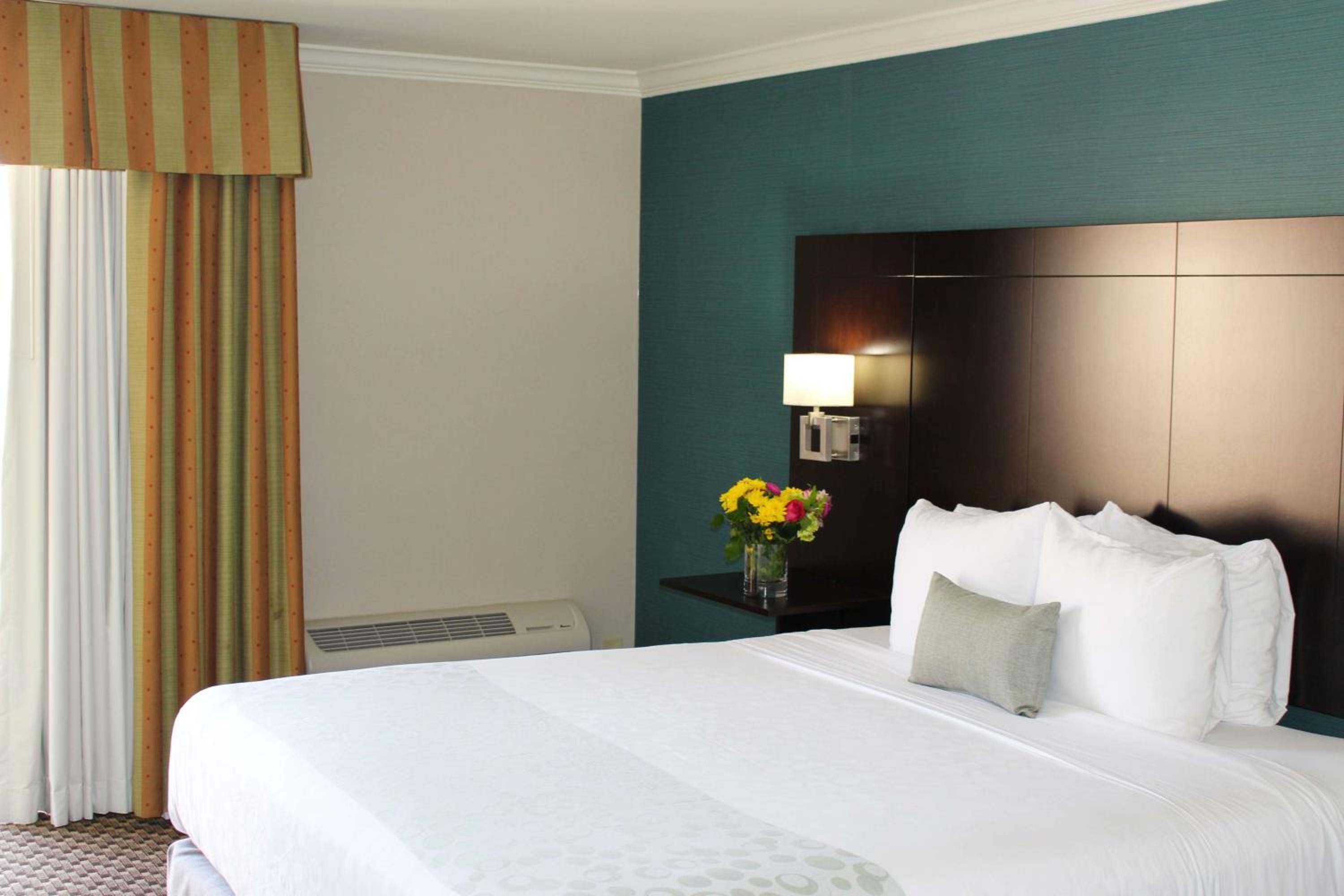 King Room with Balcony