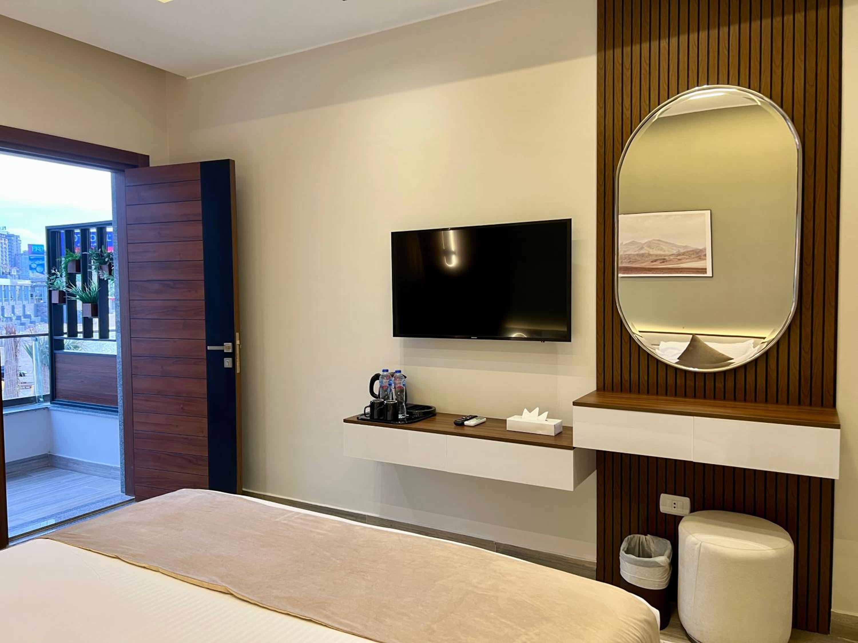 Deluxe Double or Twin Room with Sea View