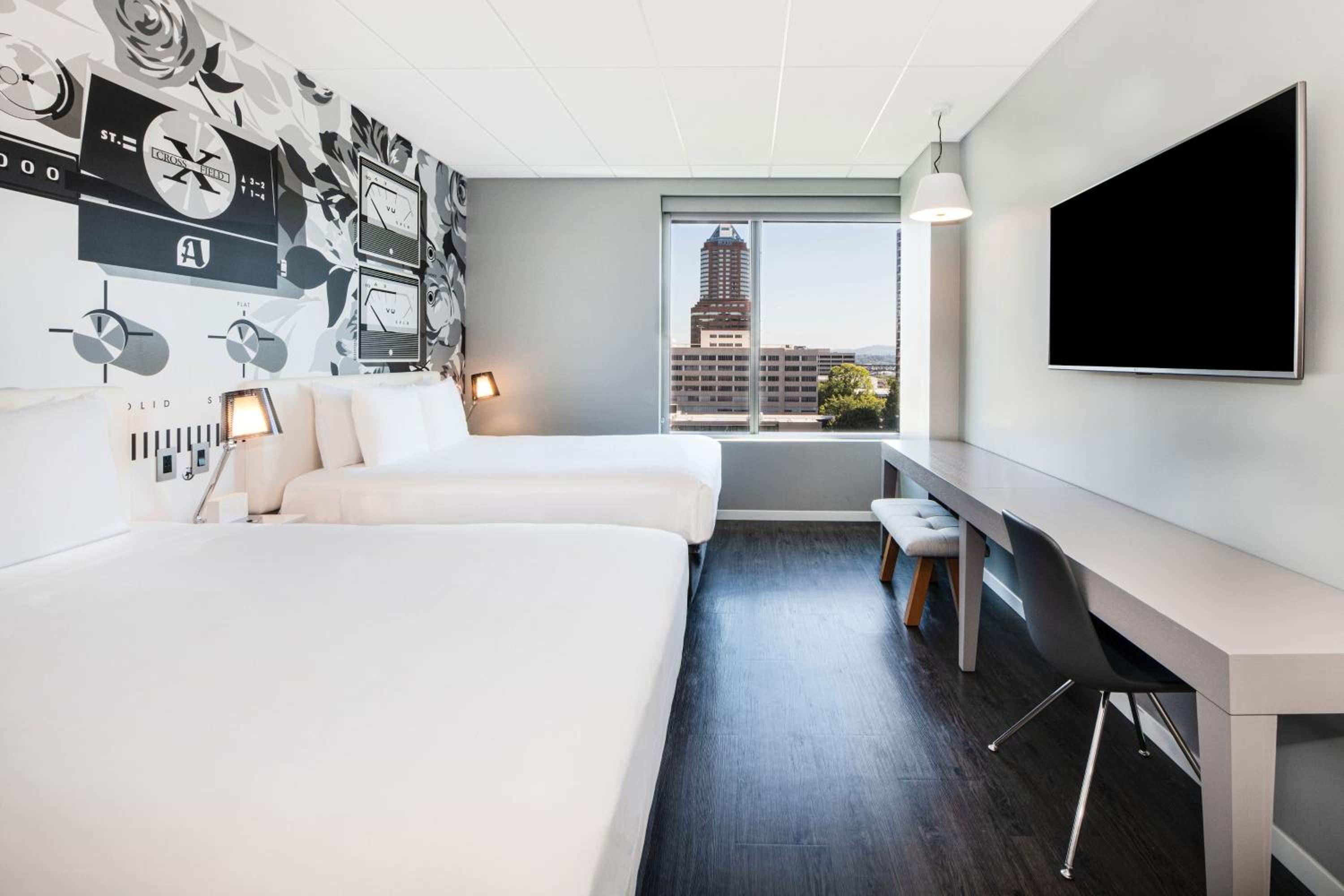 King Room - Hearing Accessible