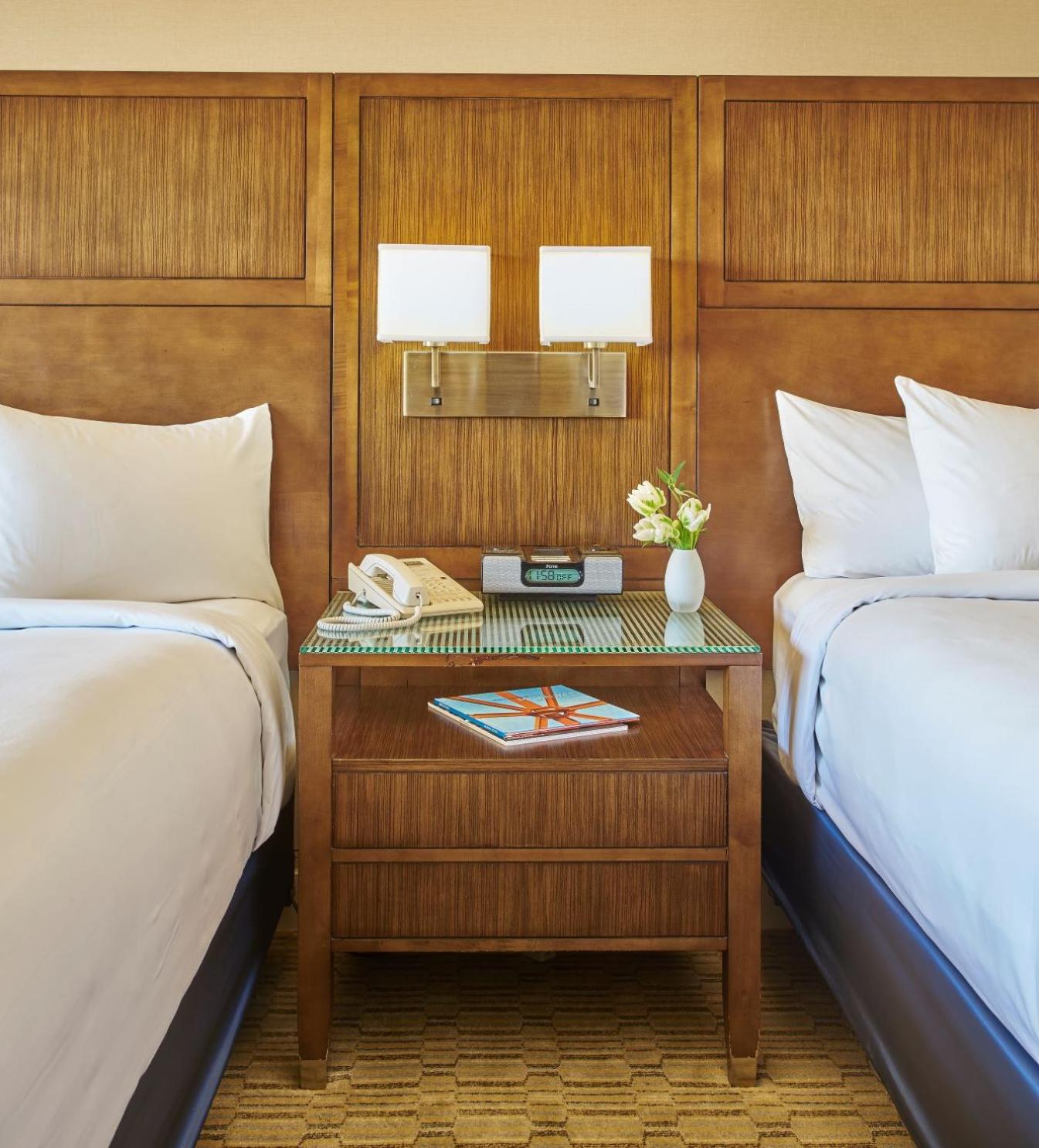 Double Room with Two Double Beds and City View - High Floor