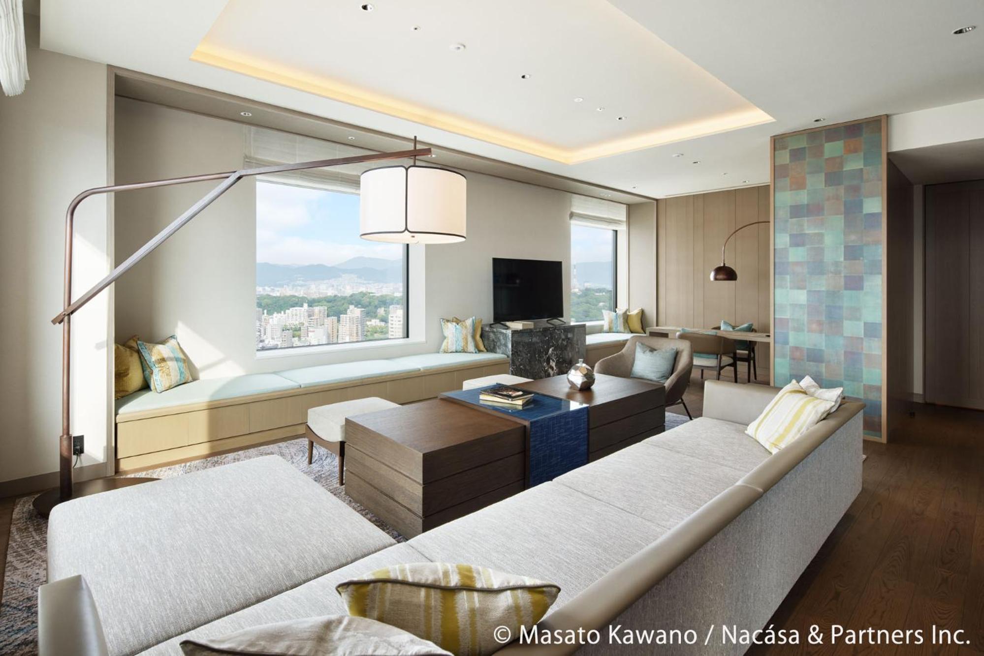 Premium King Suite