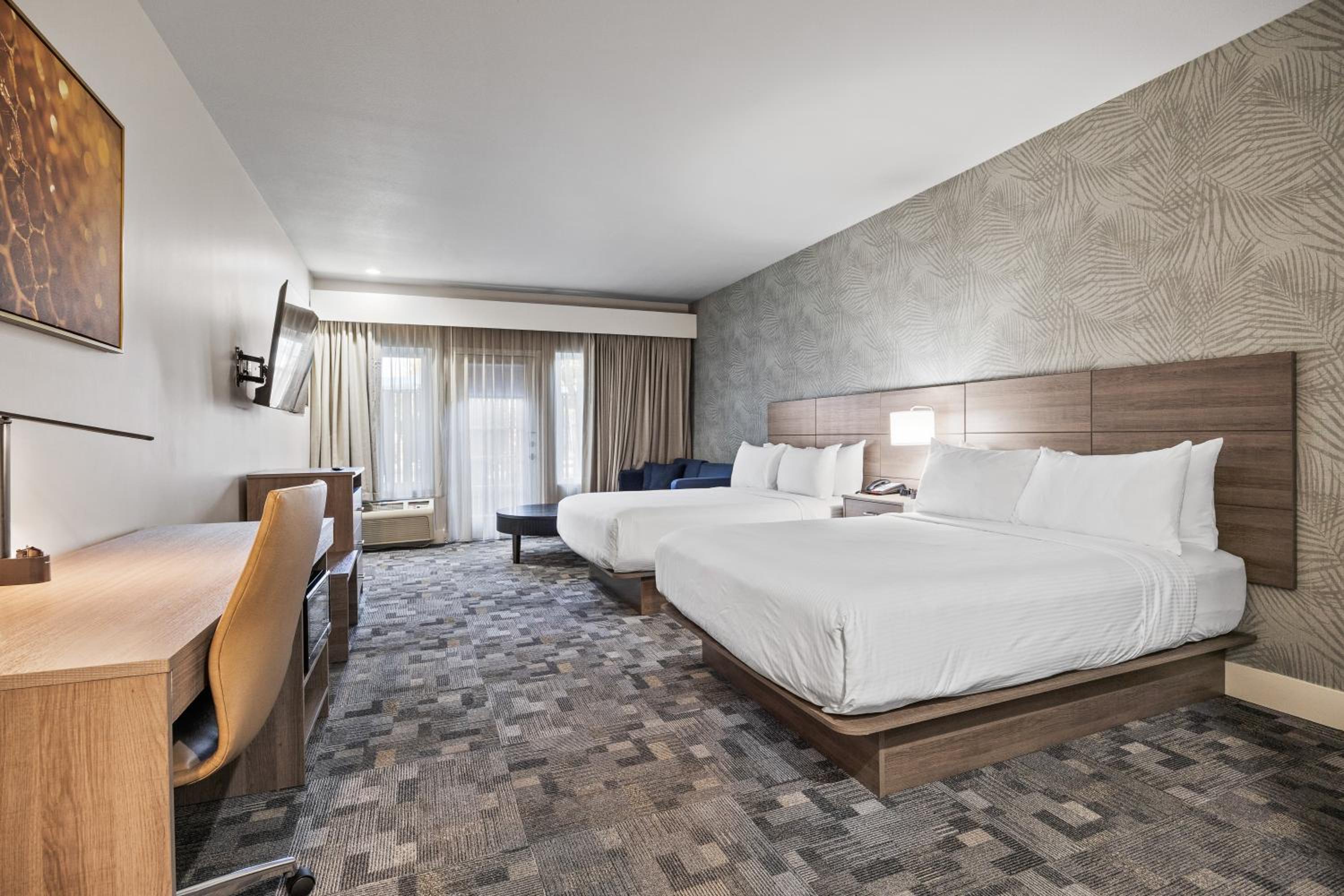 One Room Suite with Two Queen Beds and Sofa bed - Non Smoking