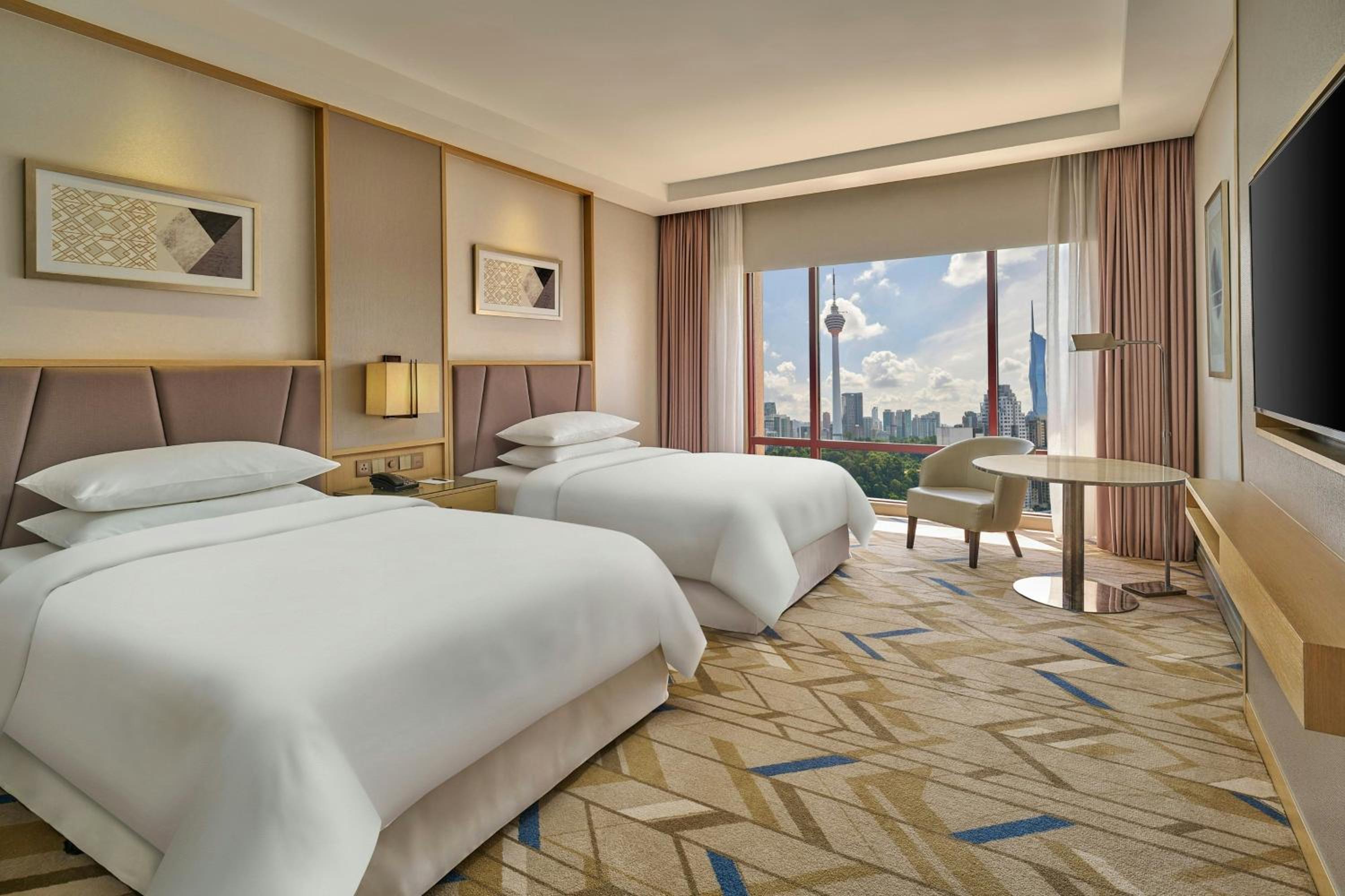 1 King Bed, Tower View, Guest Room