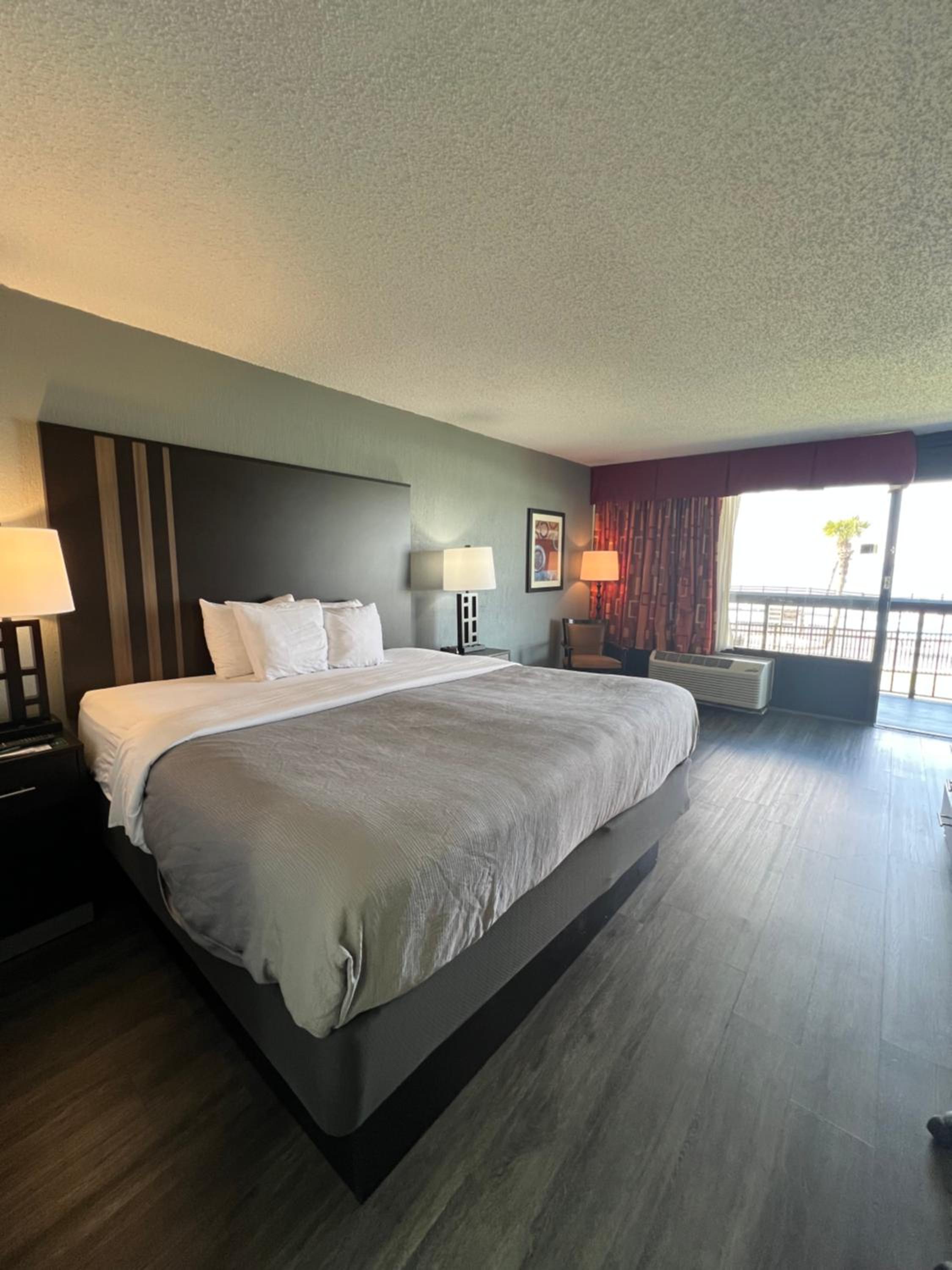 King Room - Non-Smoking