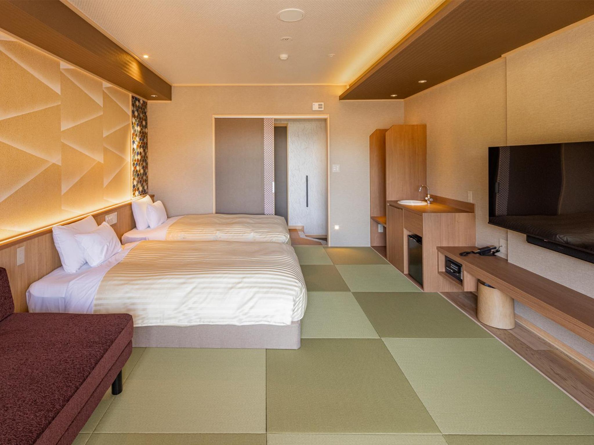 Renovated Deluxe Japanese Style twin Room with Sauna (Extra bed)