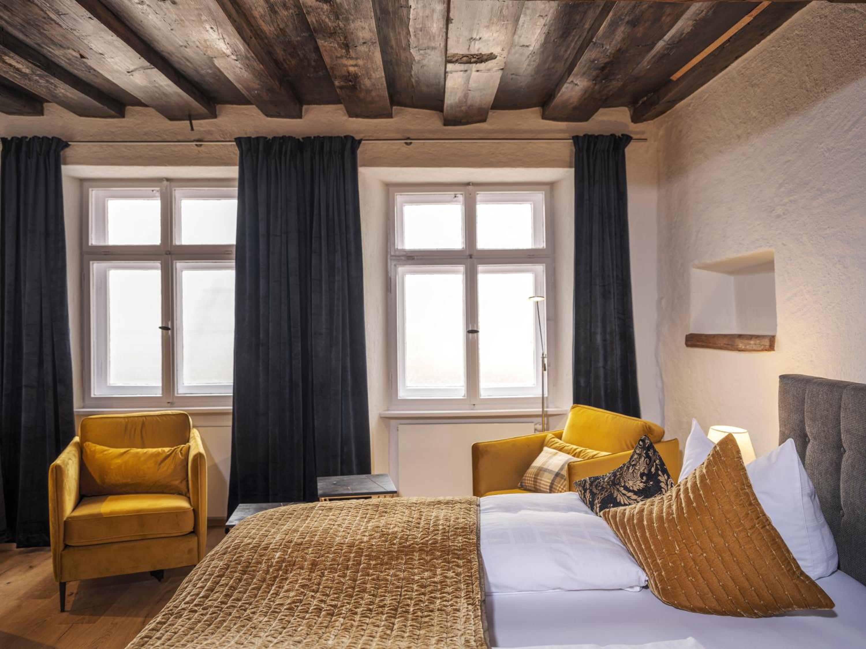 Deluxe Double Room with Shower