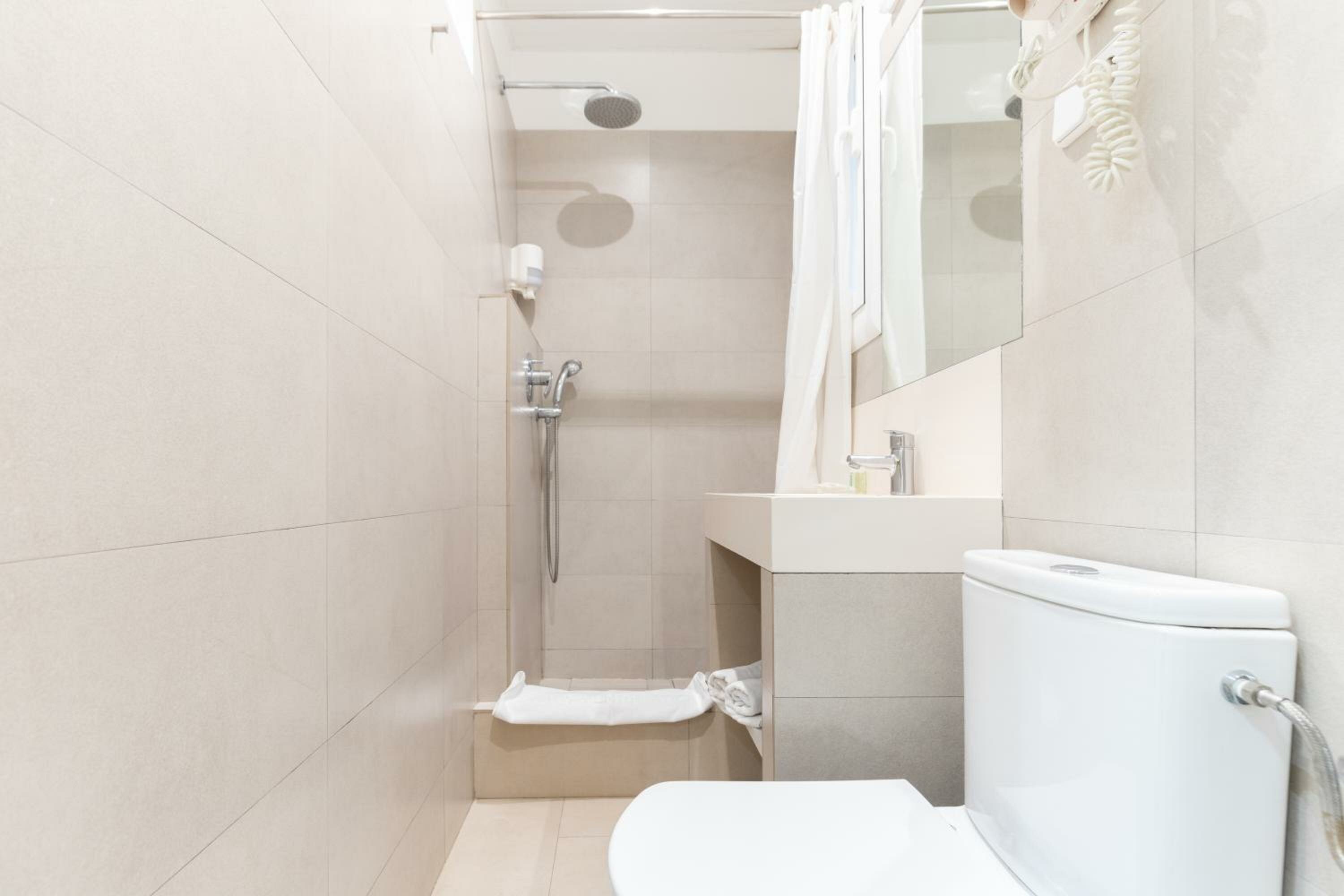 Four-Bedroom Standard Apartment