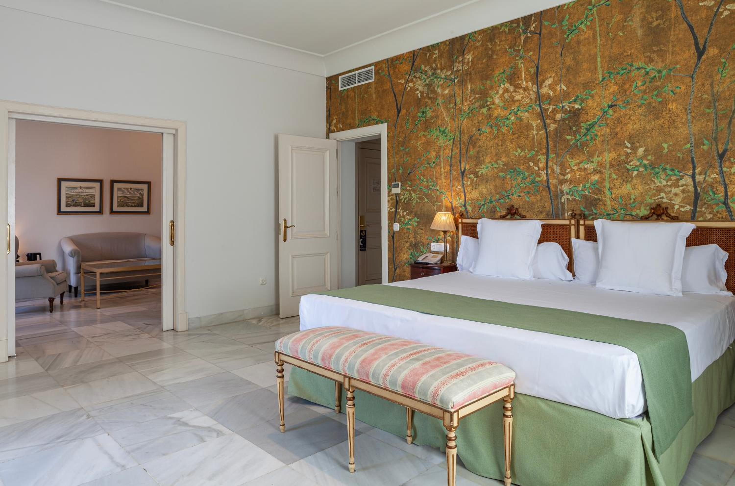 Junior Suite with Garden View