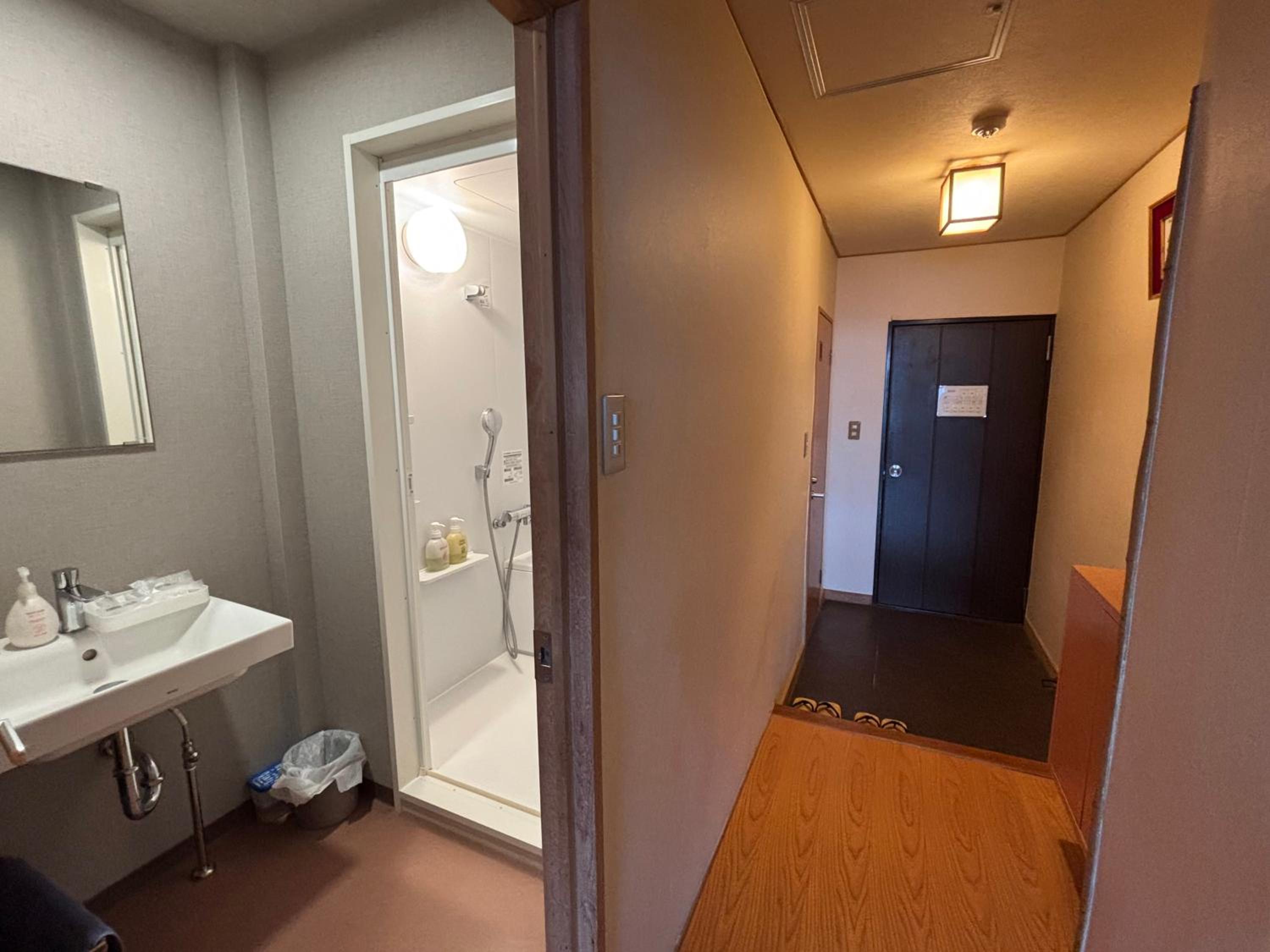 Japanese-Style Room Ocean side Lower Floor - Smoking