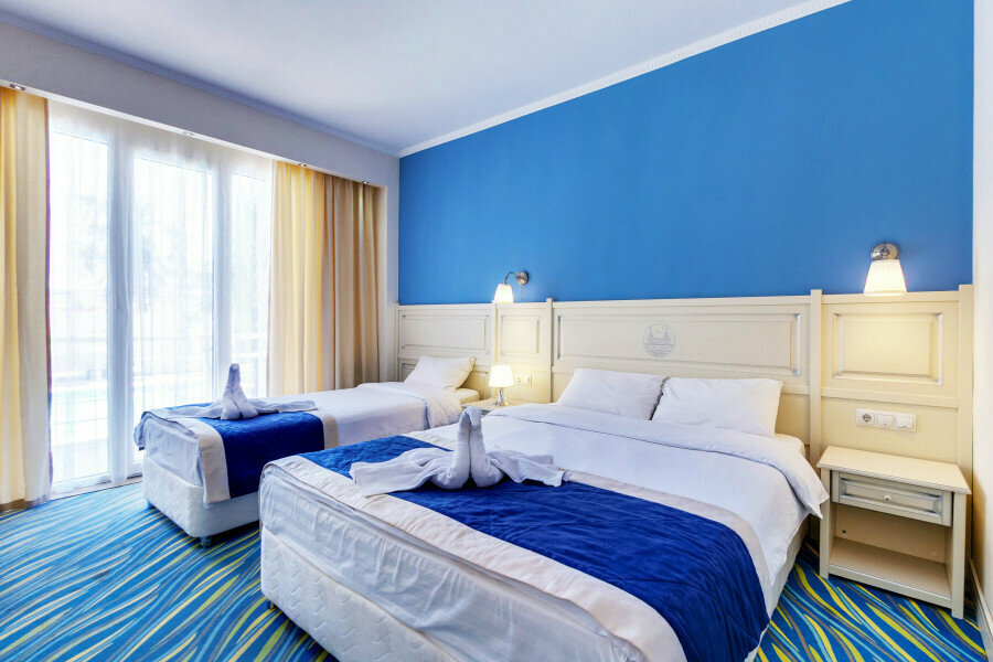 3-х местный номер с балконом и видом на море