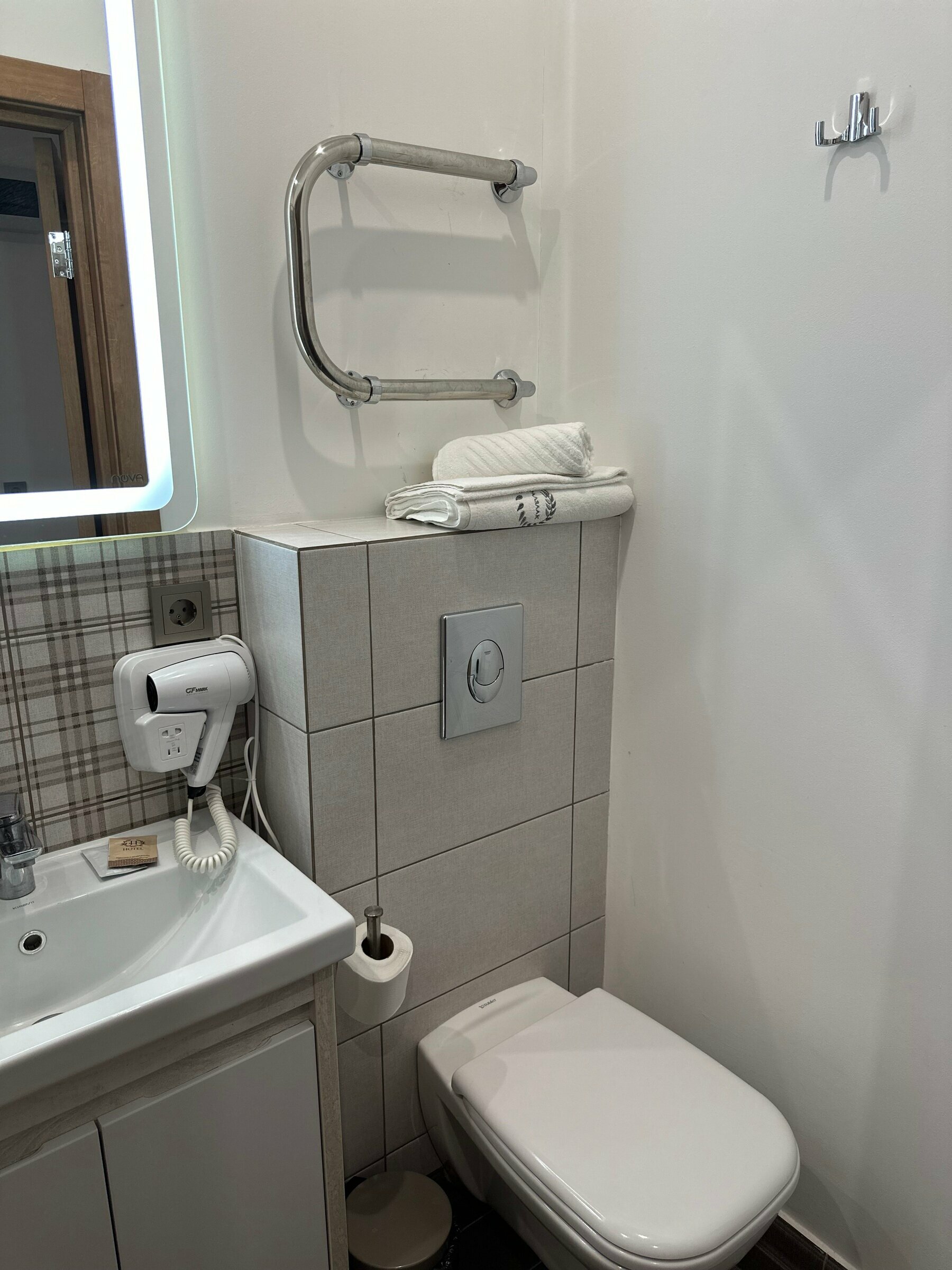 Стандарт одноместный 3-й этаж (304,303,302)