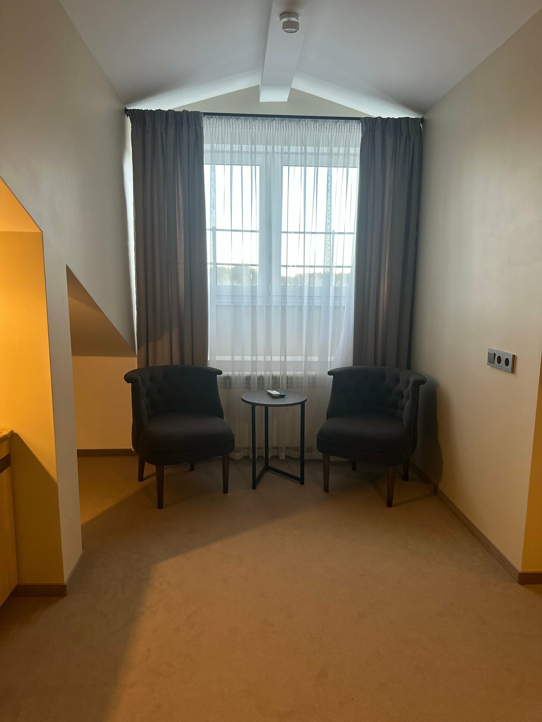 Джуниор Сюит 5-й этаж (503)