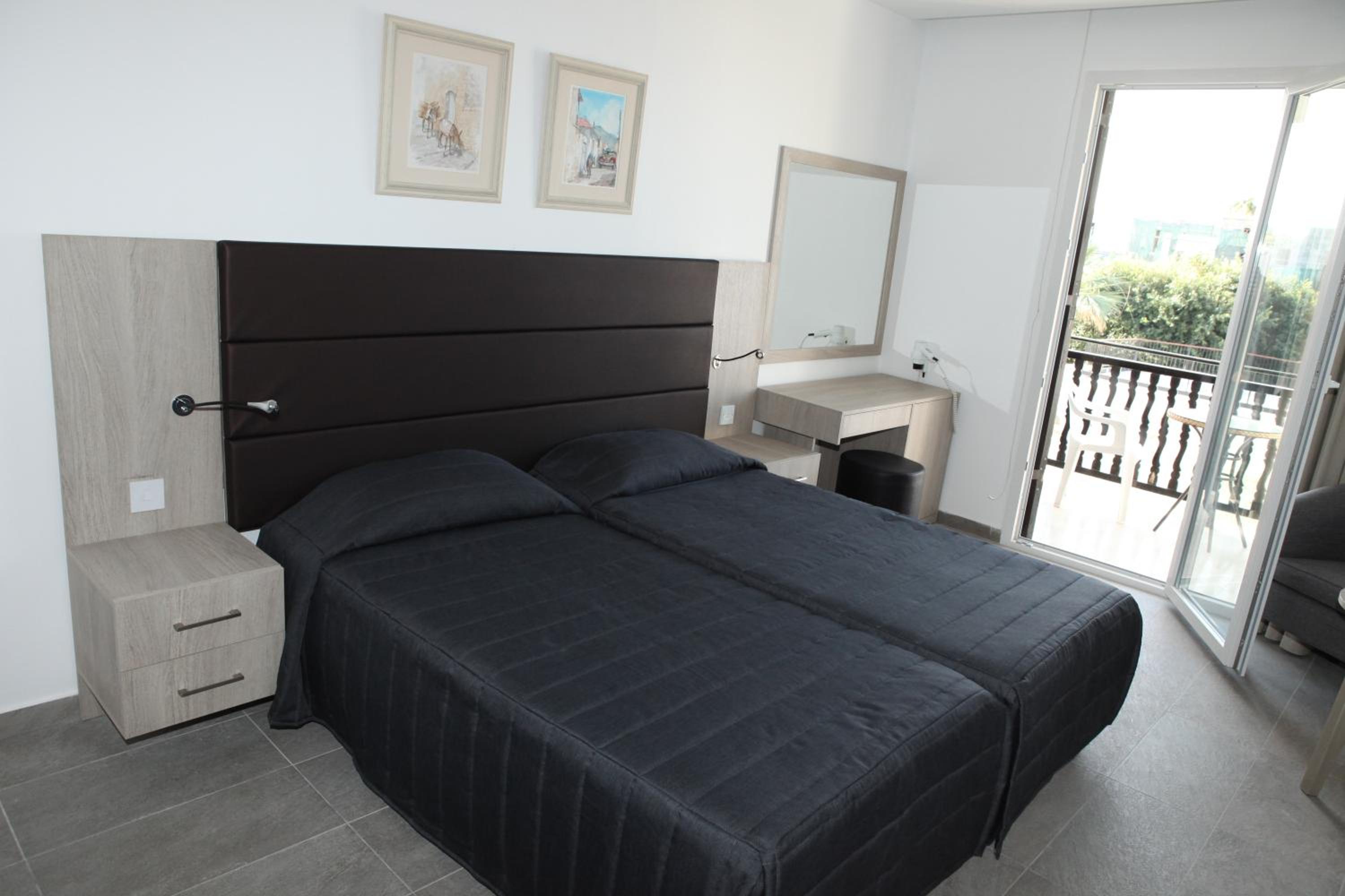 Superior Double or Twin Room with Garden or Inland View